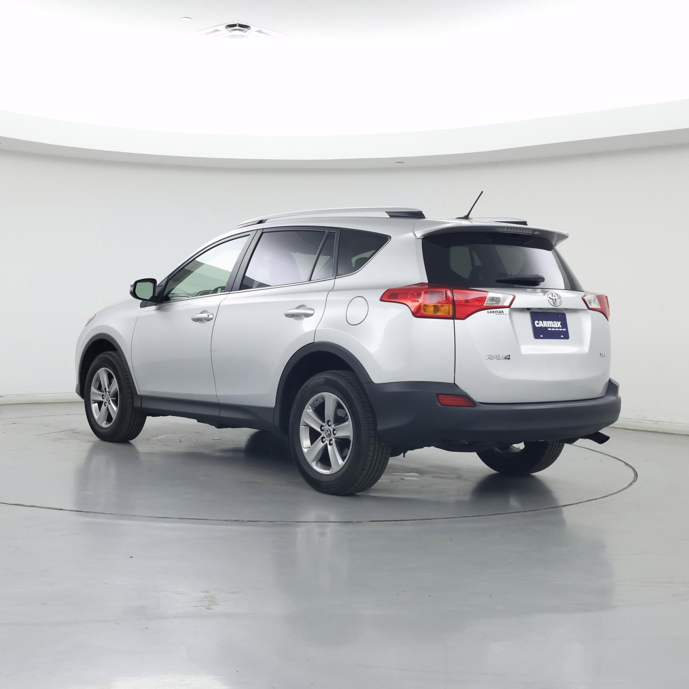 Thumbnail: 2015 Toyota RAV4 - 2