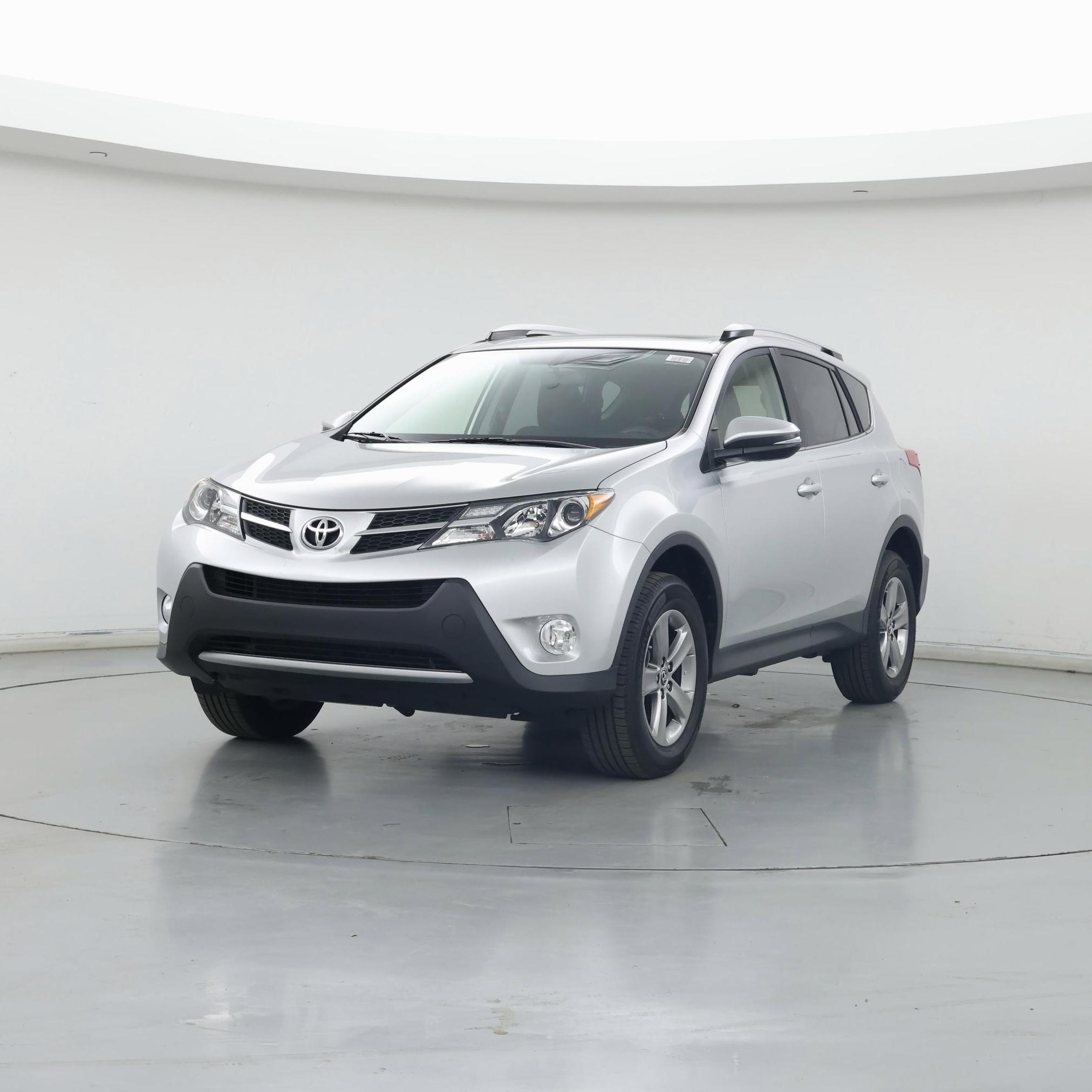 Thumbnail: 2015 Toyota RAV4 - 4