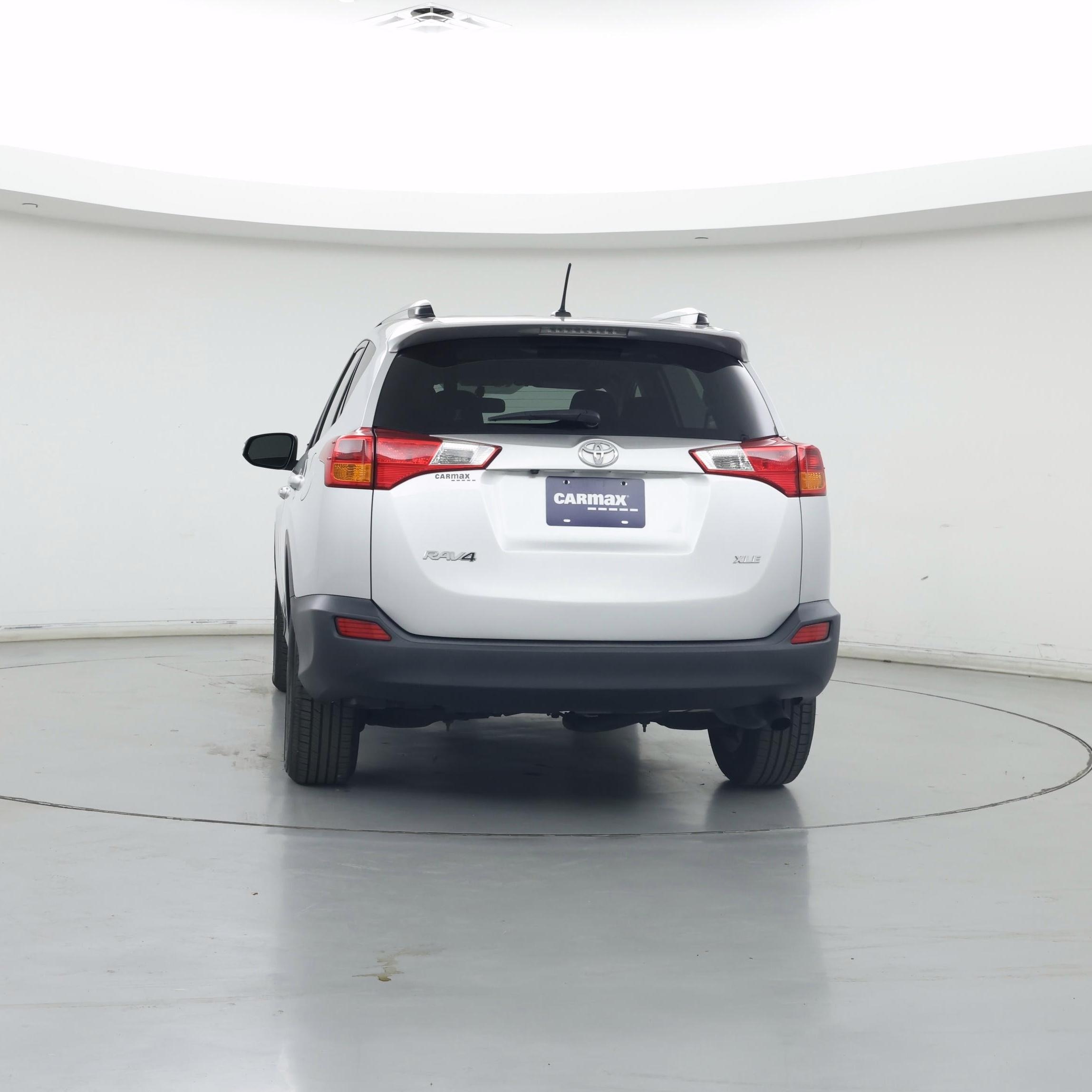 Thumbnail: 2015 Toyota RAV4 - 6