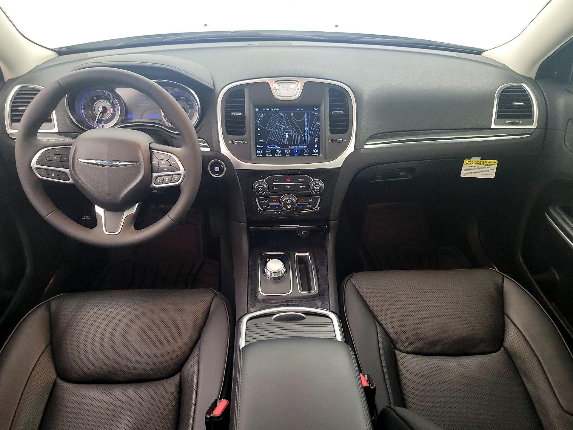 Thumbnail: 2023 Chrysler 300 - 9