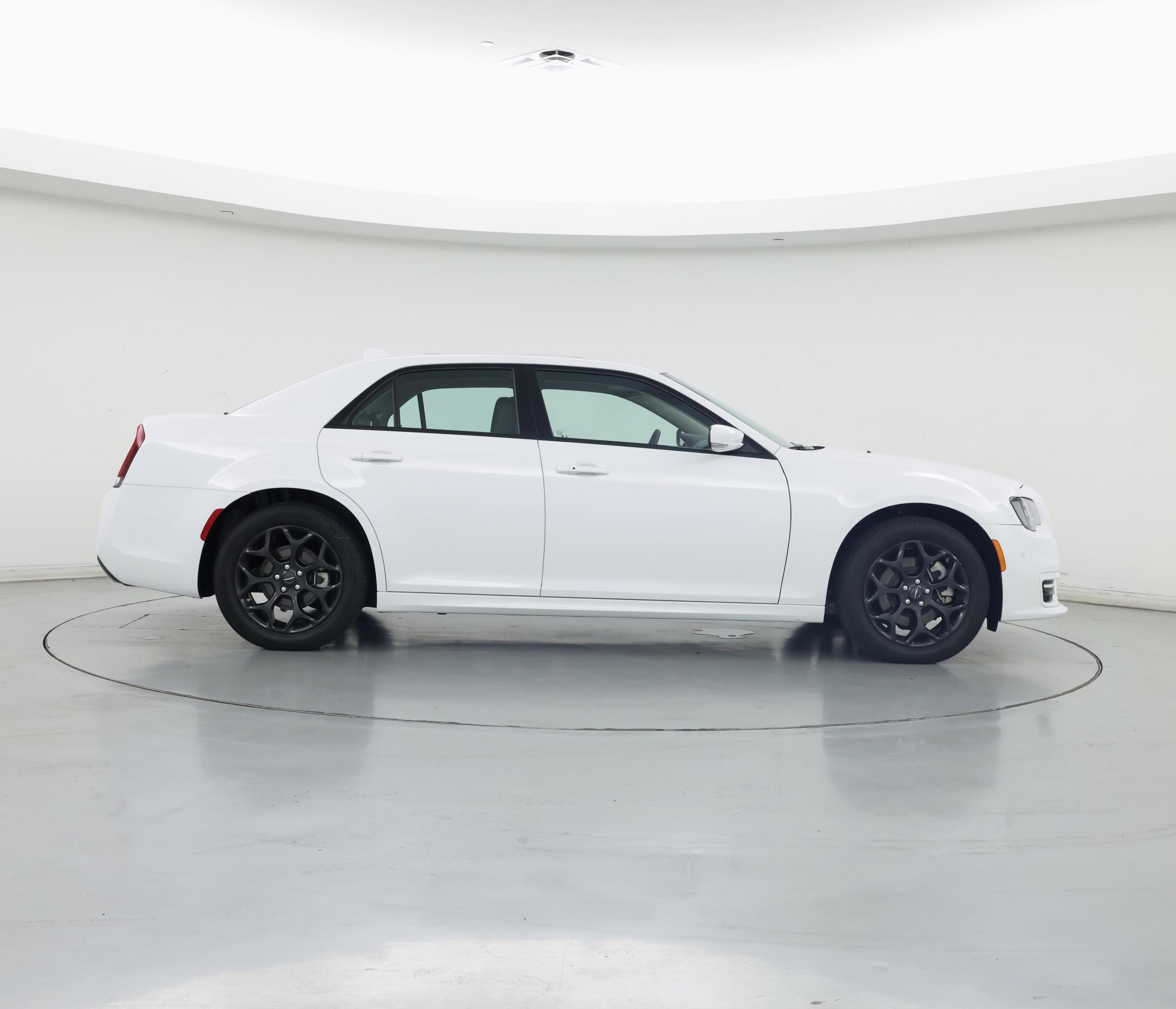 Thumbnail: 2023 Chrysler 300 - 7