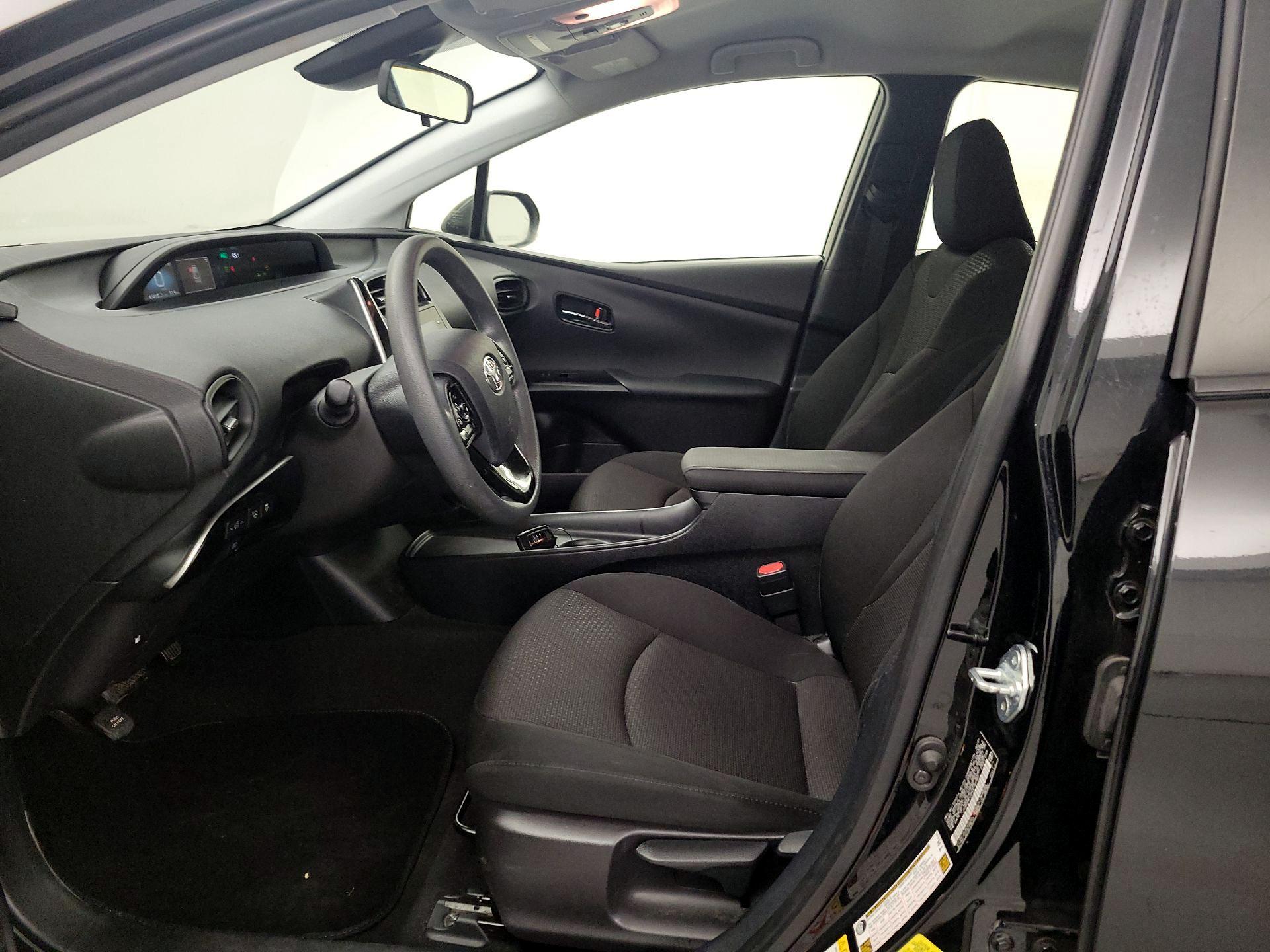 Thumbnail: 2021 Toyota Prius - 11