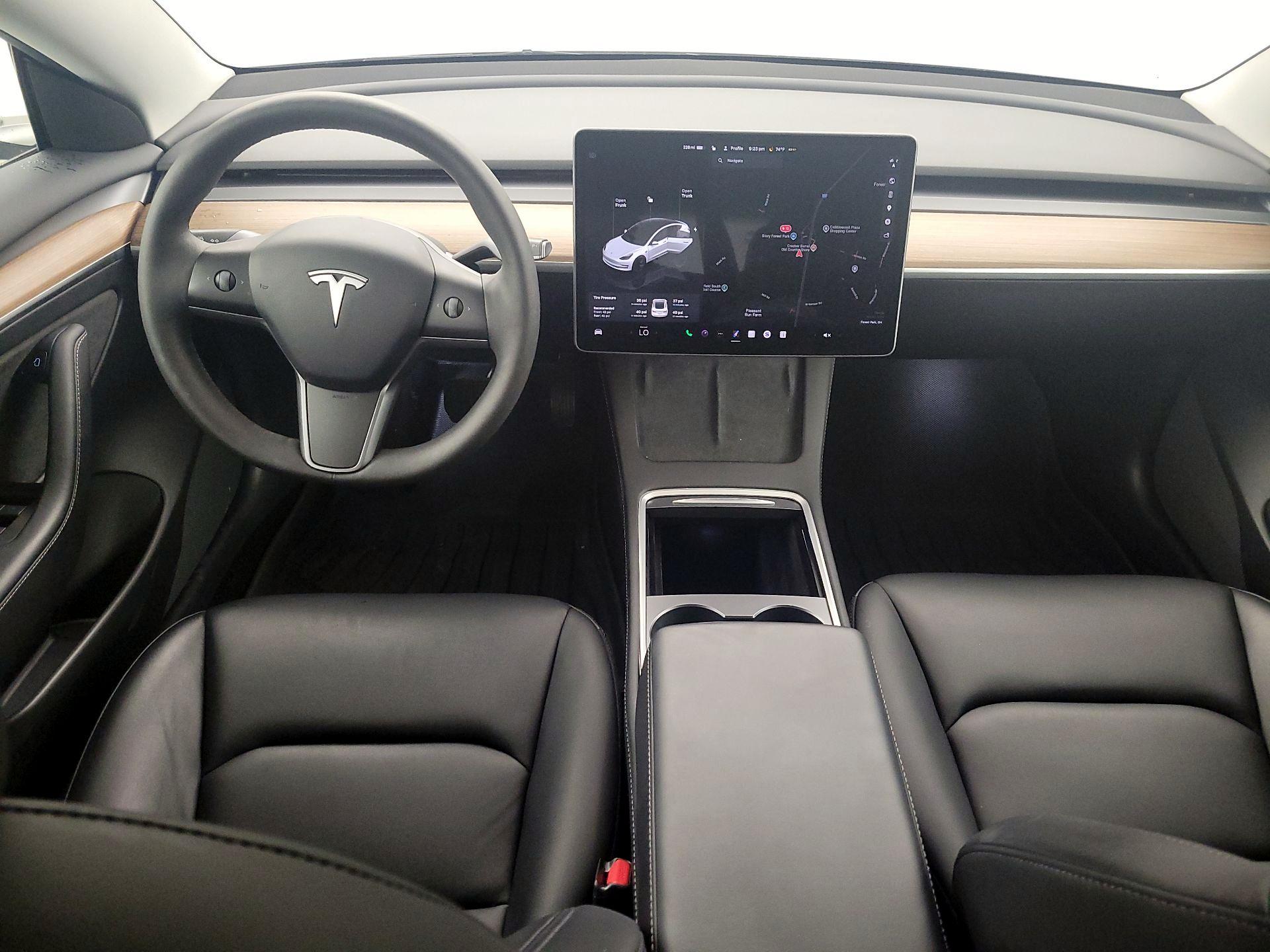 Thumbnail: 2022 Tesla Model 3 - 9
