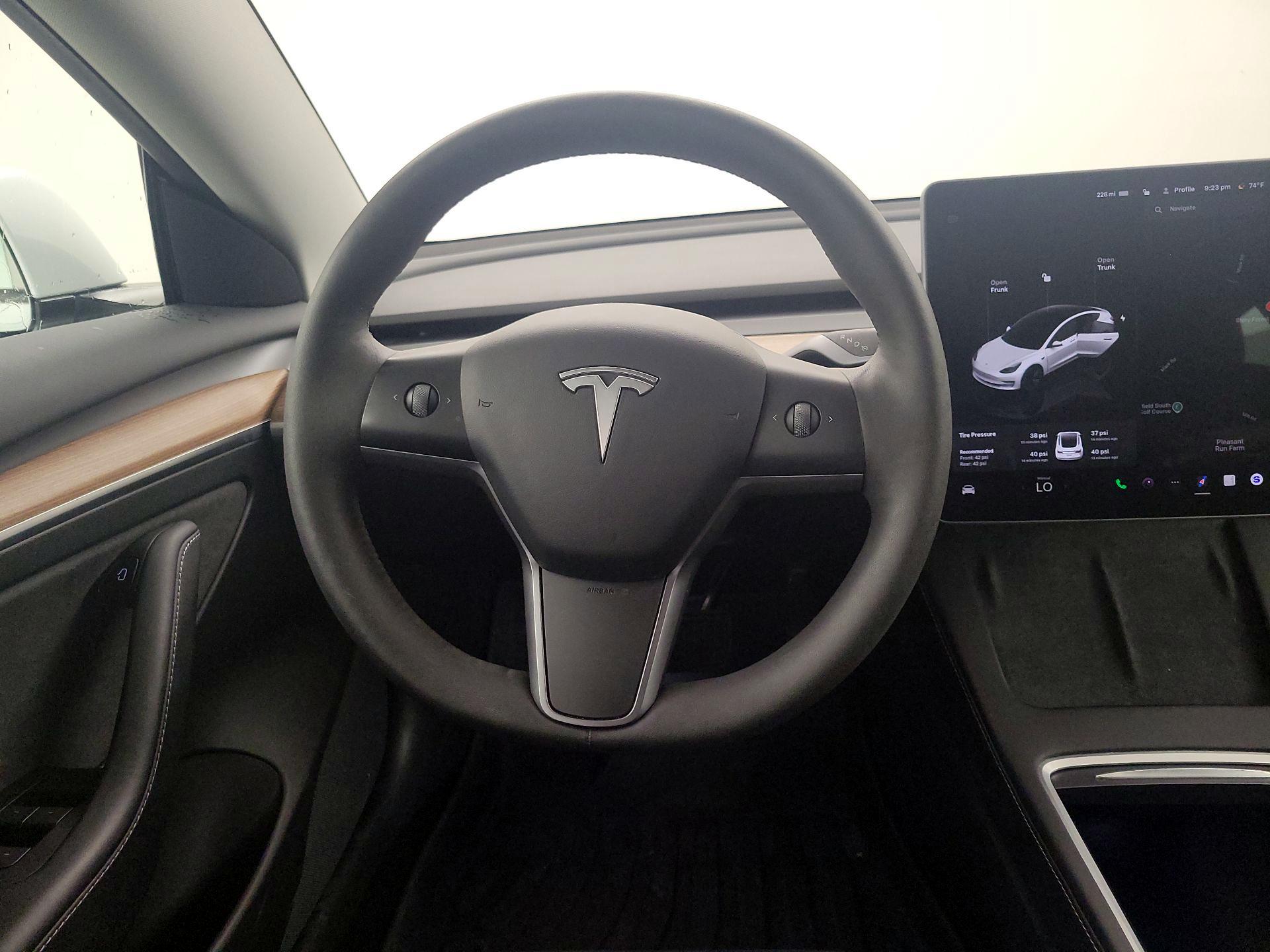 Thumbnail: 2022 Tesla Model 3 - 10