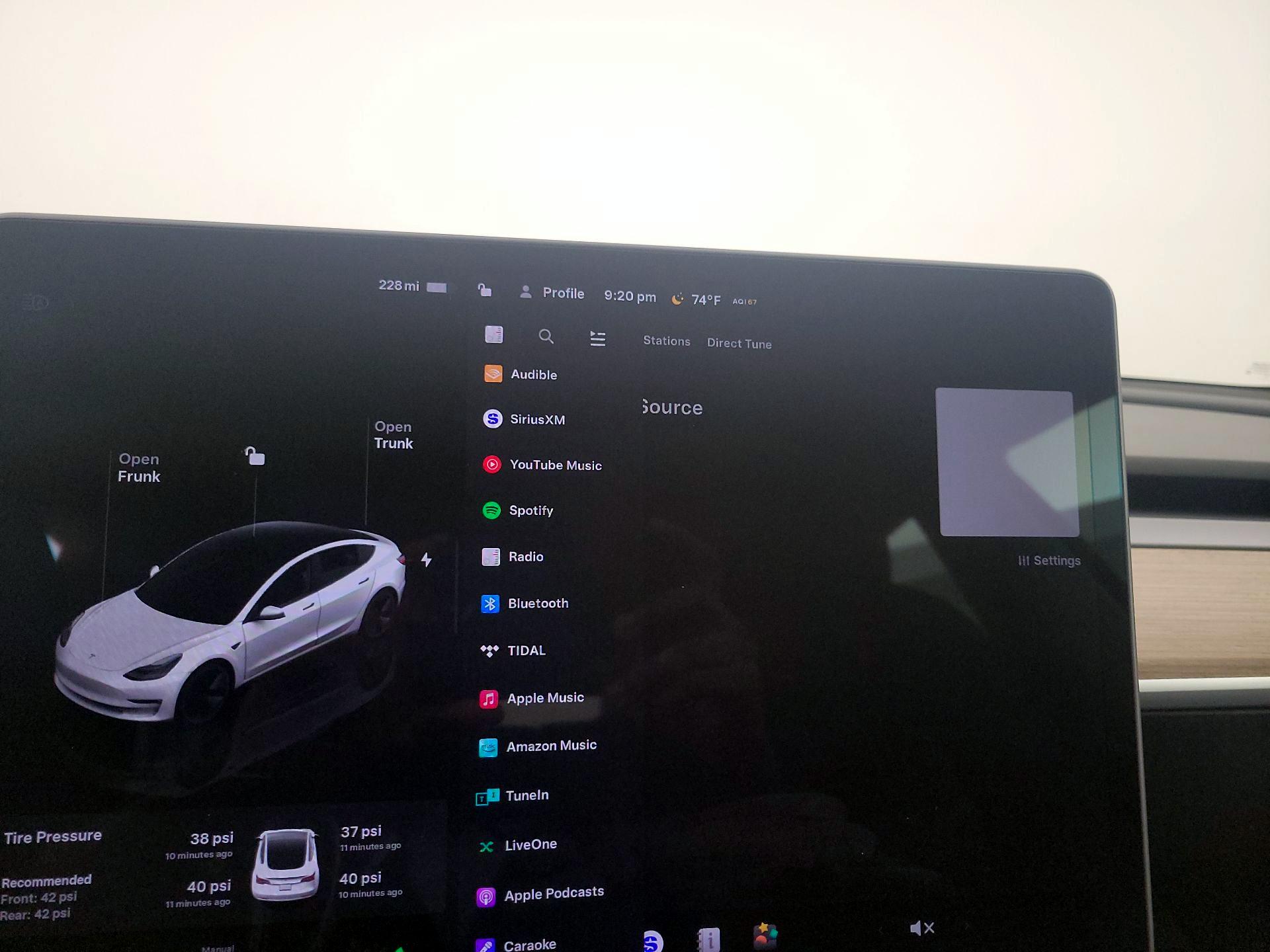 Thumbnail: 2022 Tesla Model 3 - 16