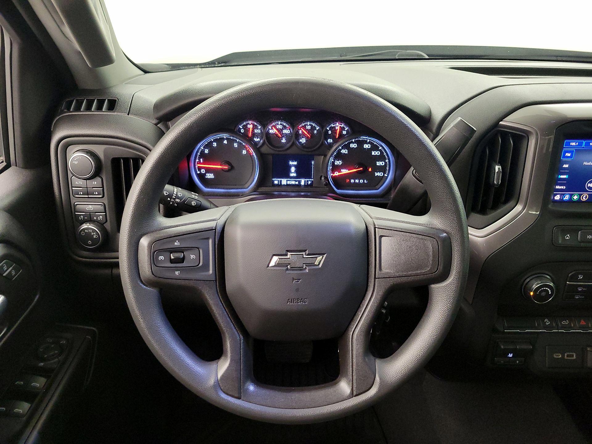 Thumbnail: 2021 Chevrolet Silverado 1500 - 10