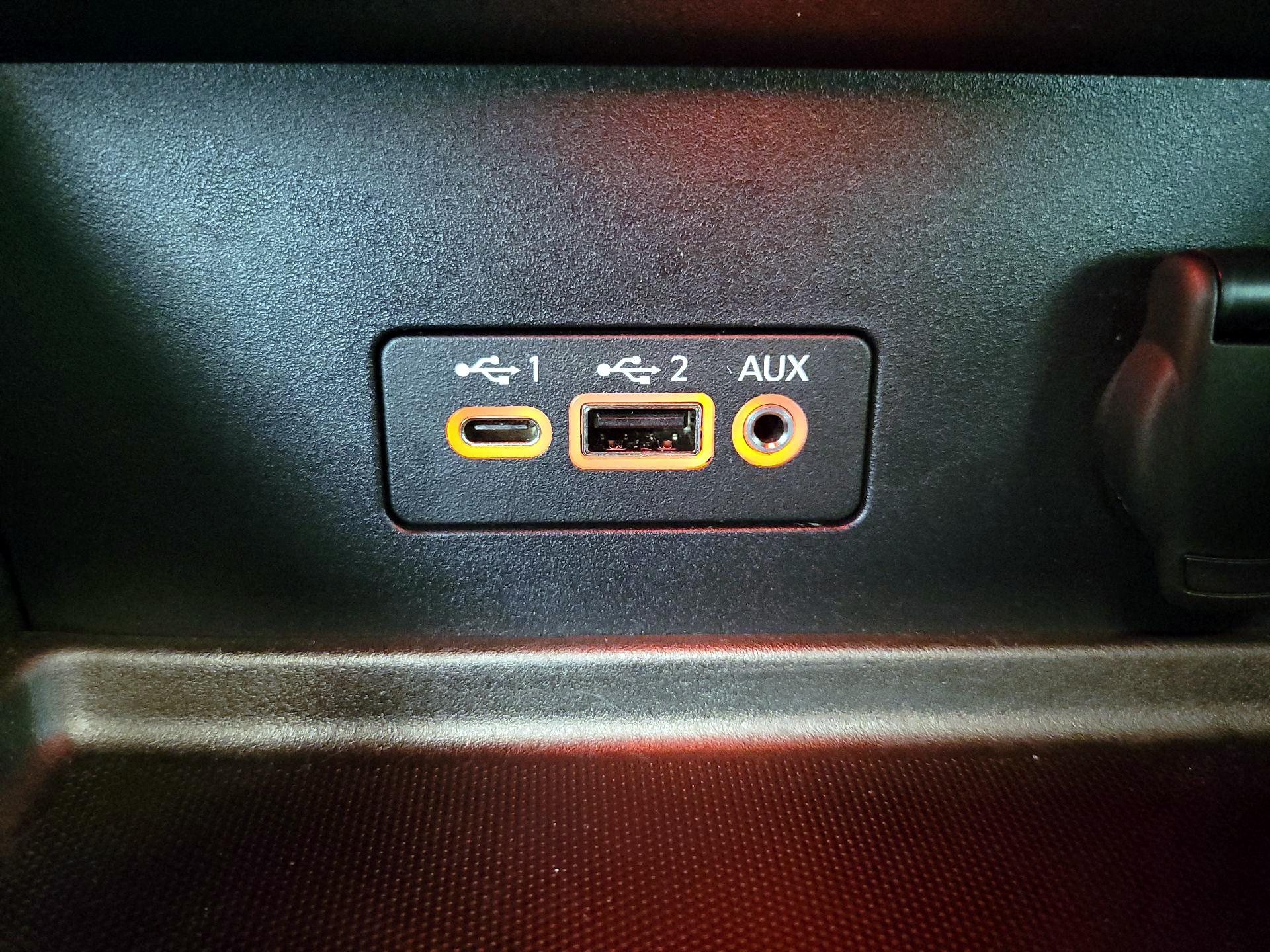 Thumbnail: 2022 Nissan Sentra - 18