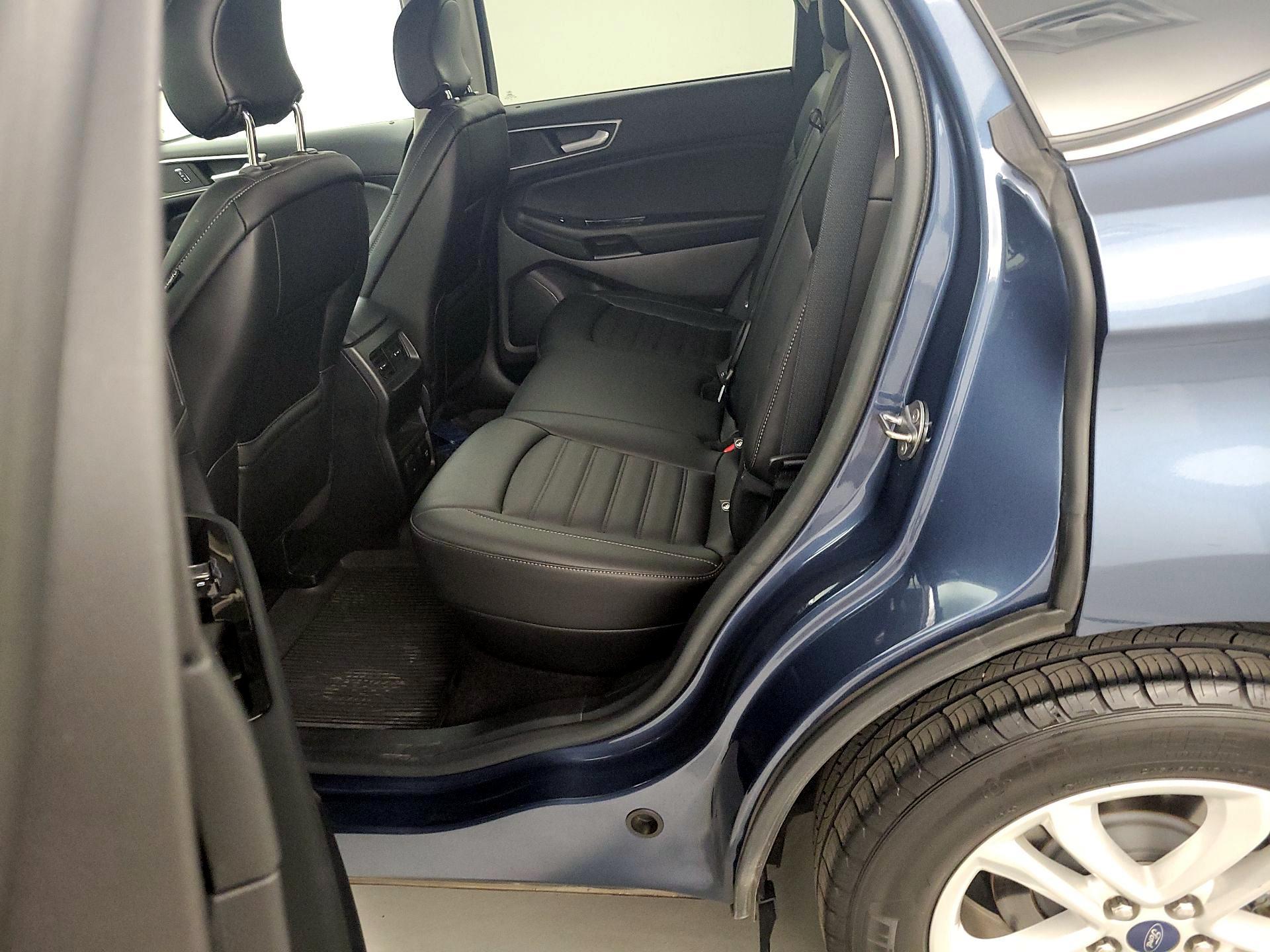 Thumbnail: 2019 Ford Edge - 20