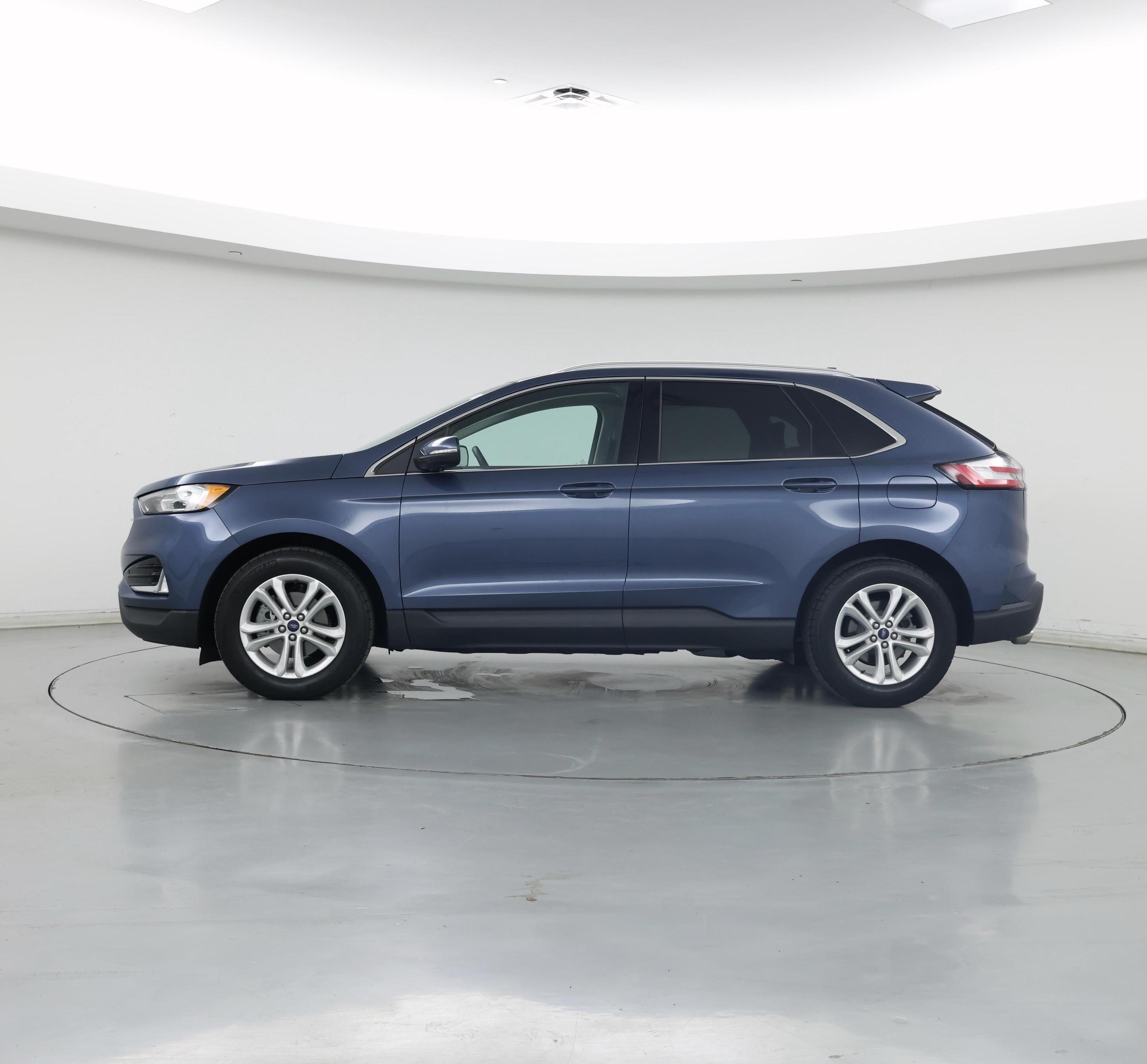 Thumbnail: 2019 Ford Edge - 3