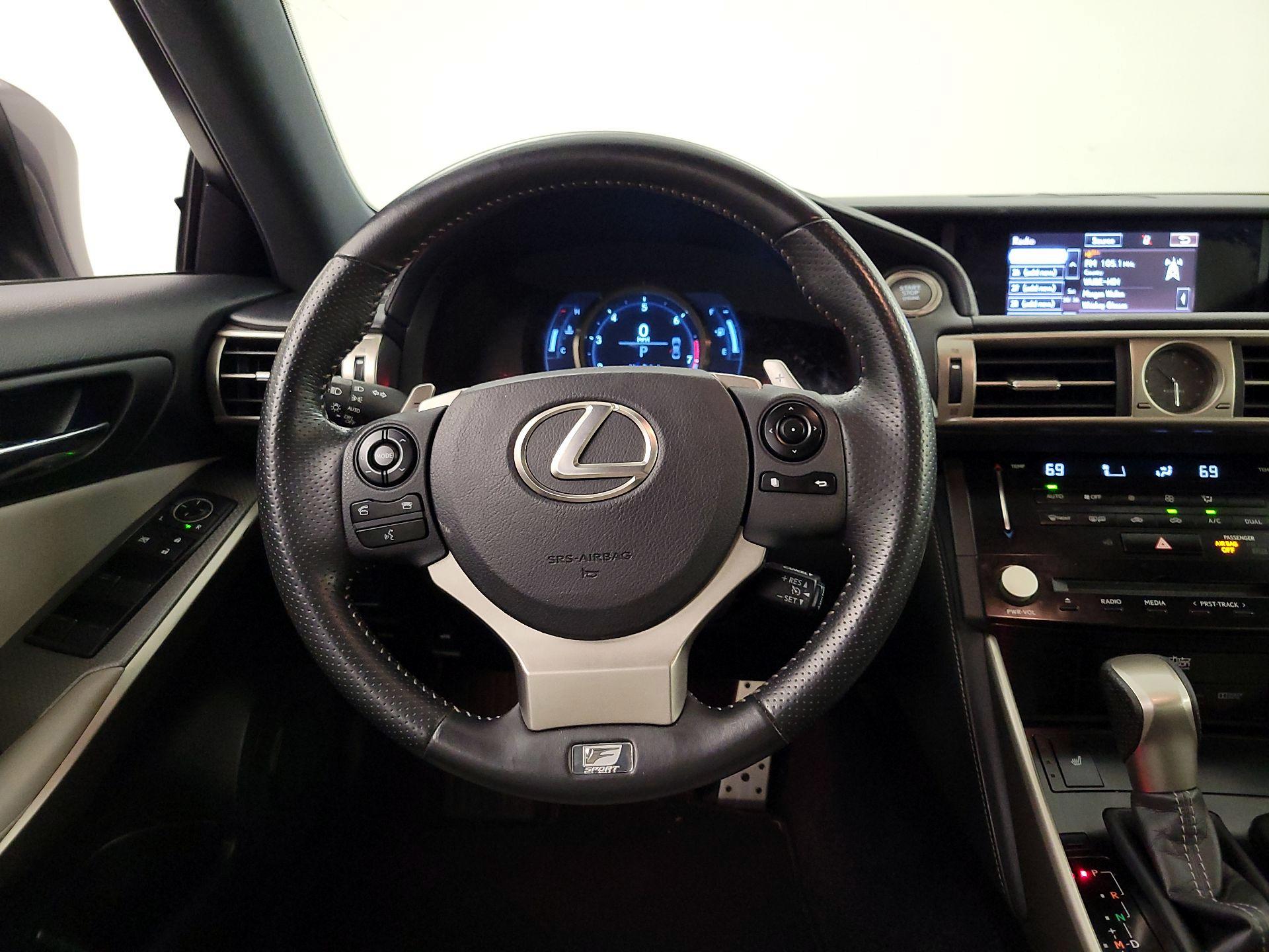 Thumbnail: 2014 Lexus IS - 10