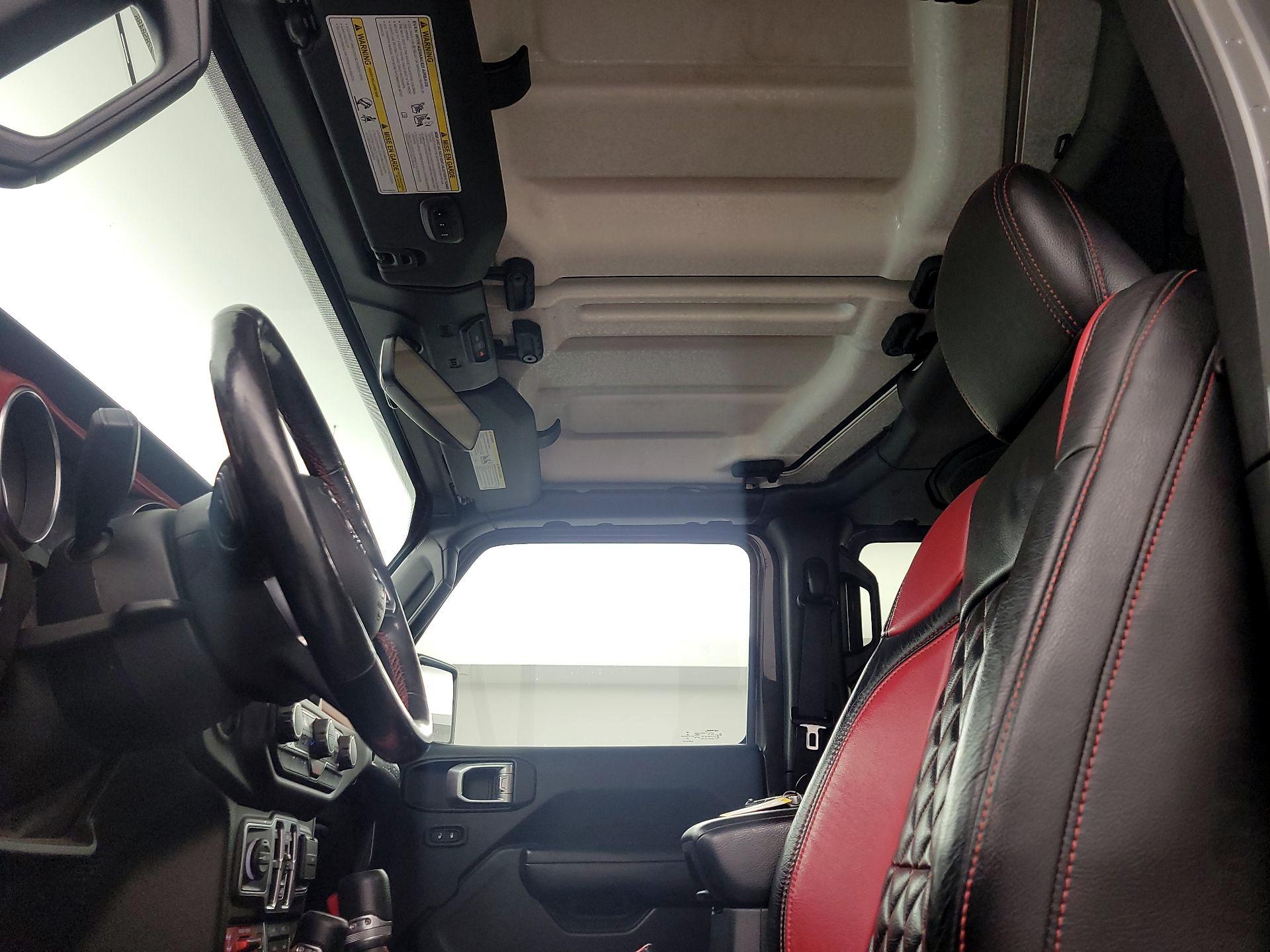 Thumbnail: 2020 Jeep Wrangler - 20