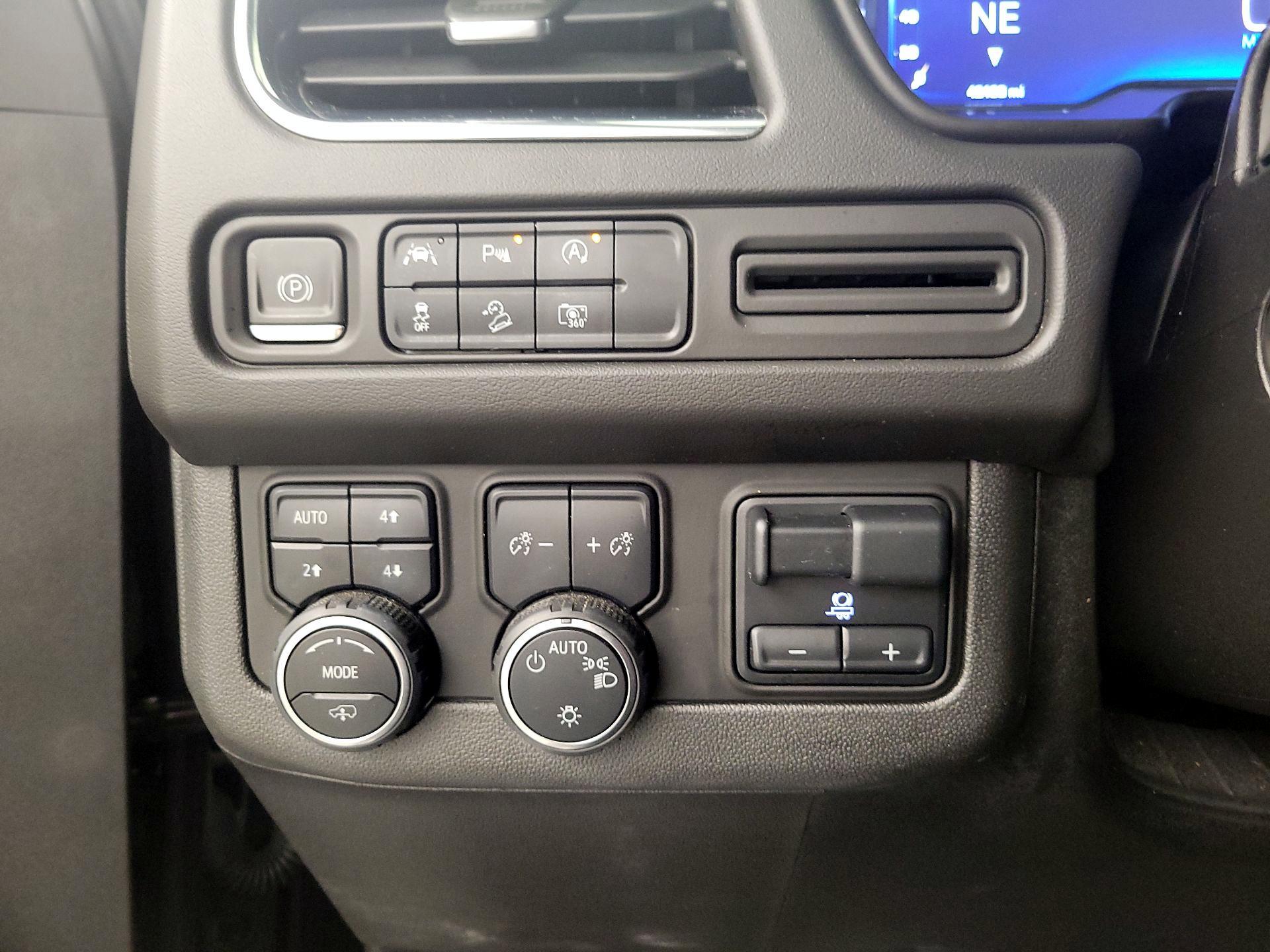 Thumbnail: 2023 Chevrolet Tahoe - 13