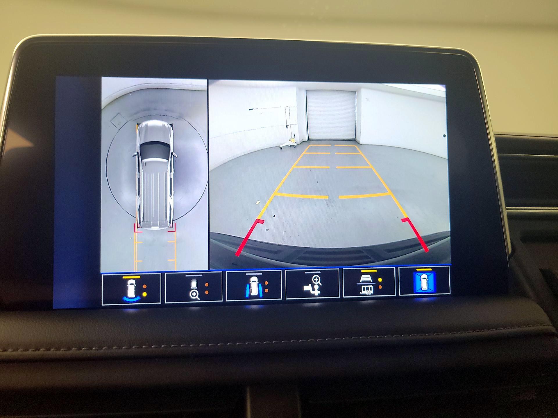 Thumbnail: 2023 Chevrolet Tahoe - 14