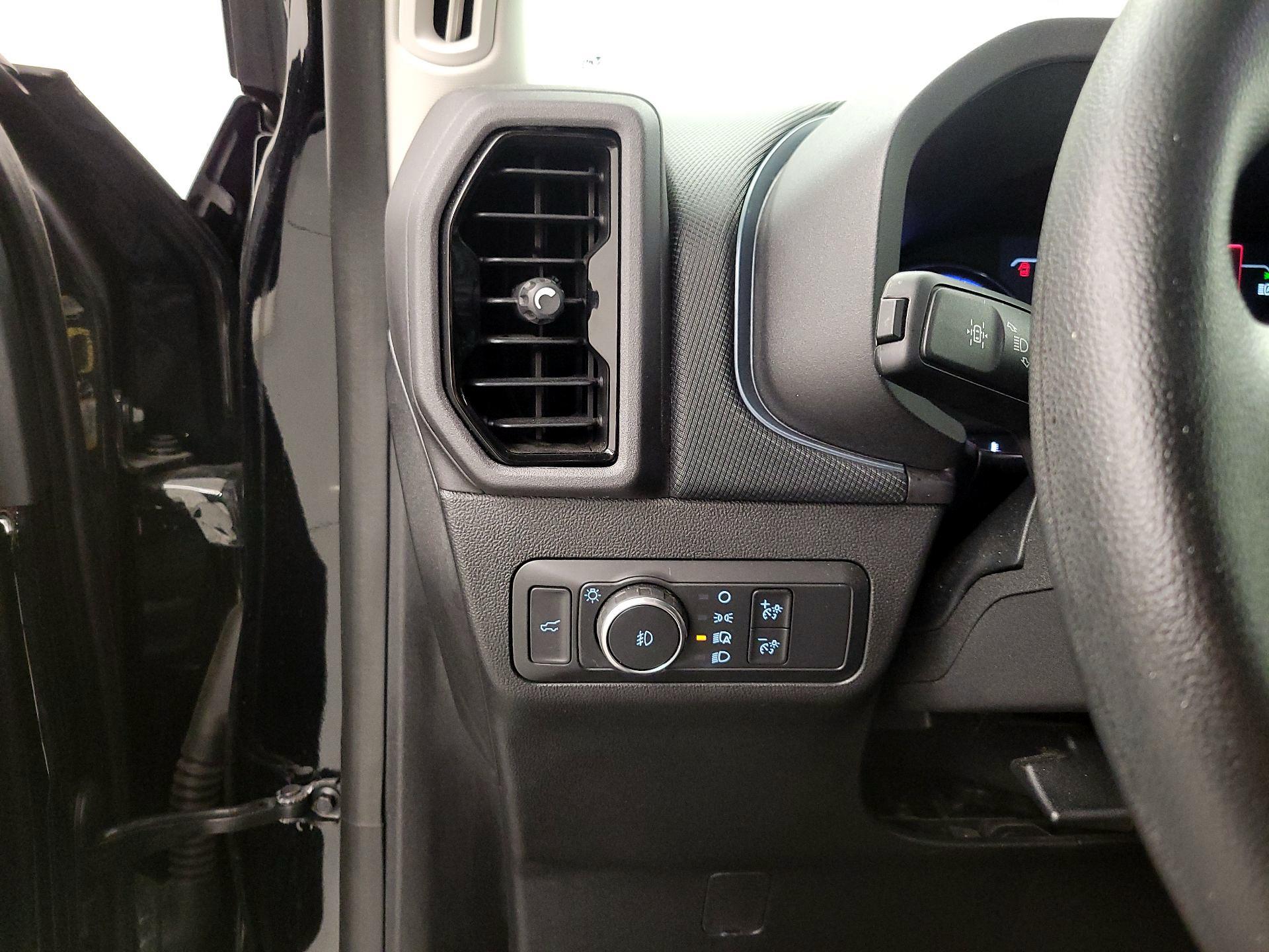 Thumbnail: 2021 Ford Bronco Sport - 13