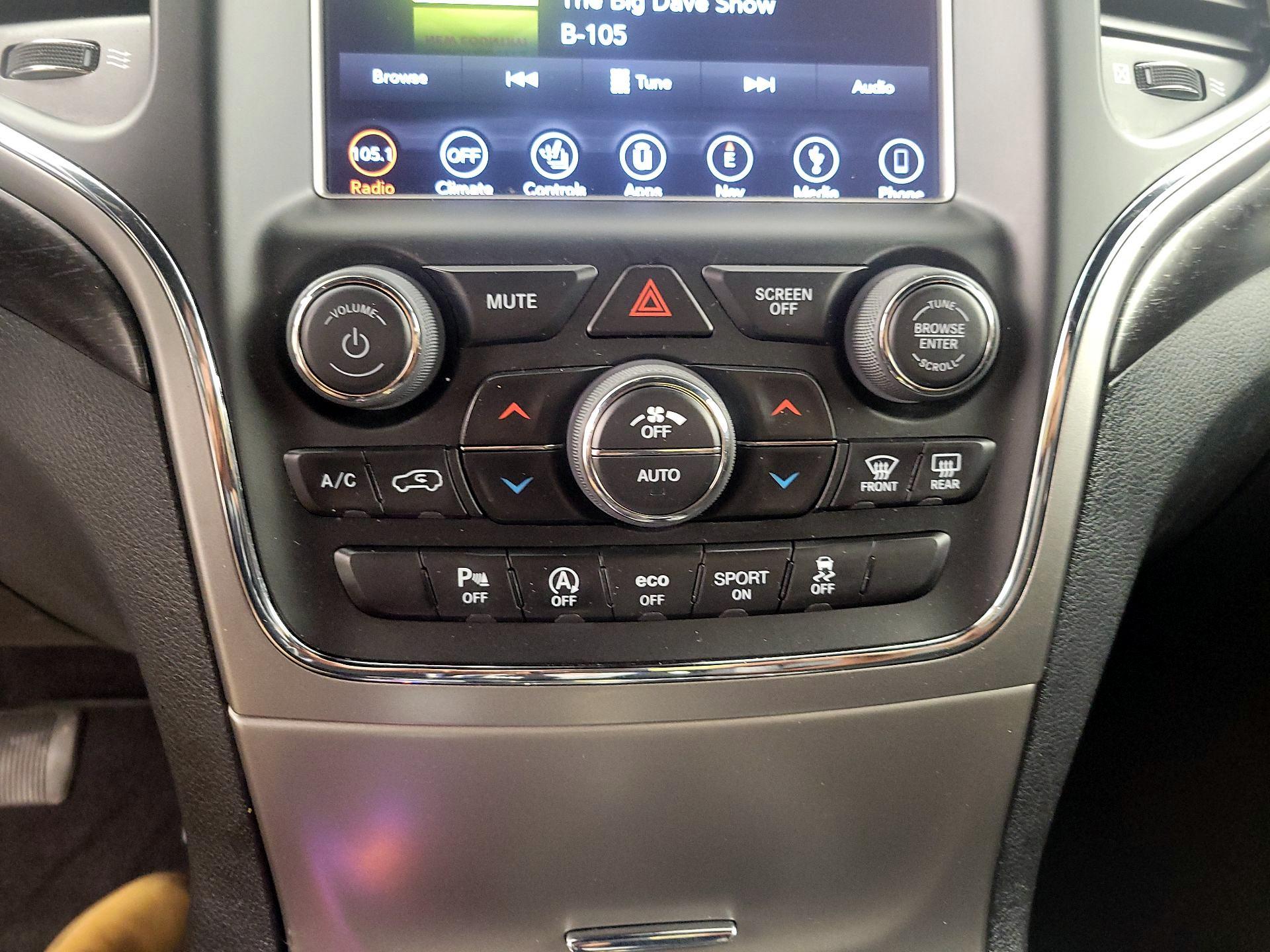 Thumbnail: 2018 Jeep Grand Cherokee - 17