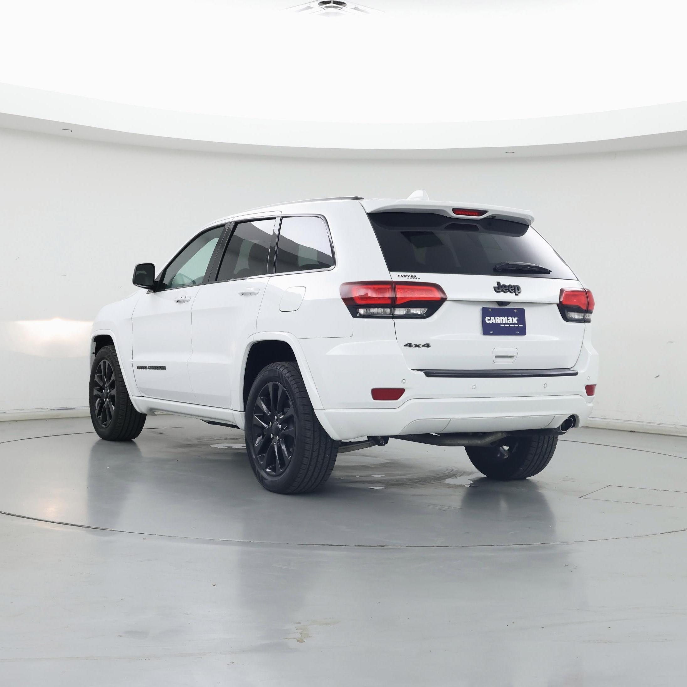 Thumbnail: 2018 Jeep Grand Cherokee - 2