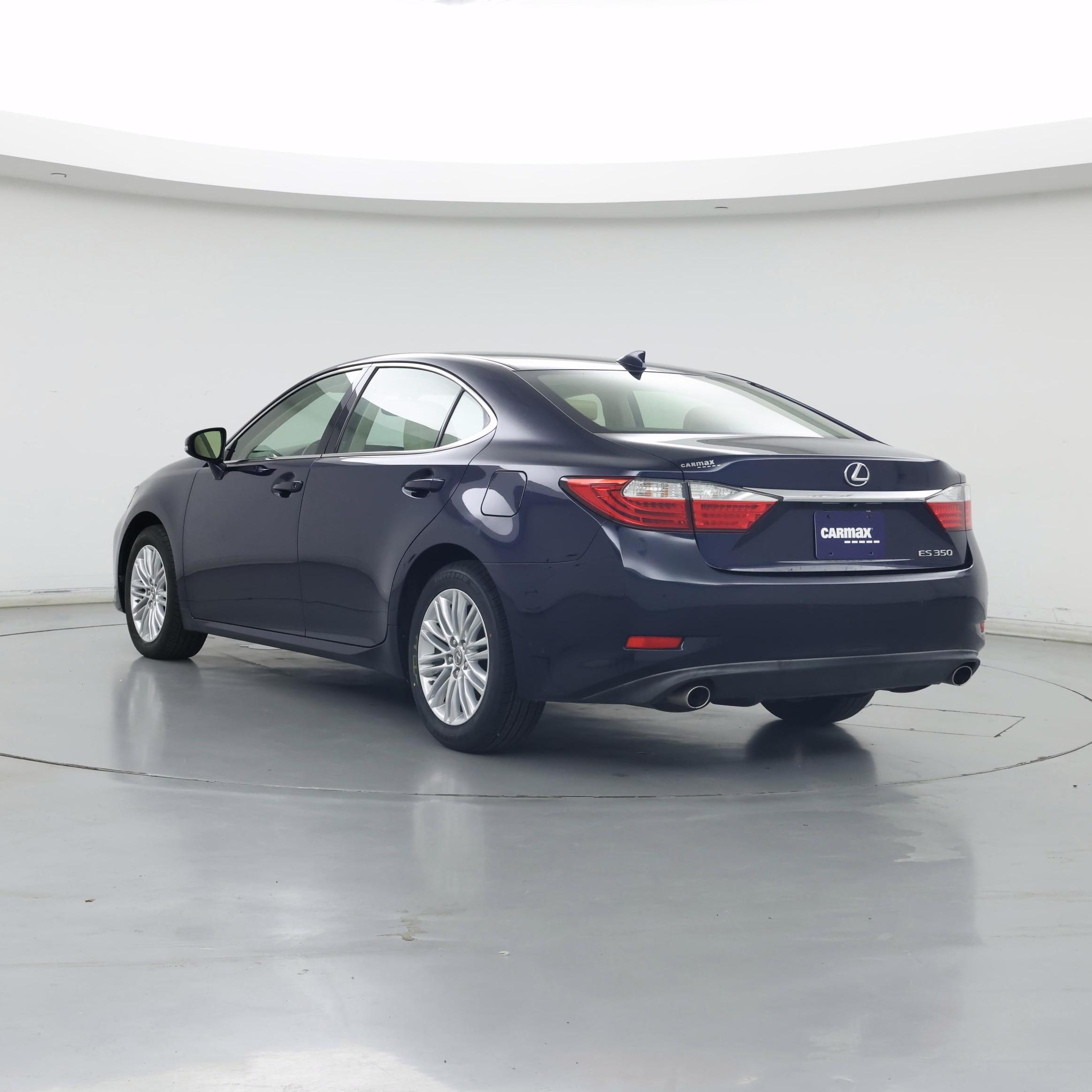 Thumbnail: 2015 Lexus ES - 2