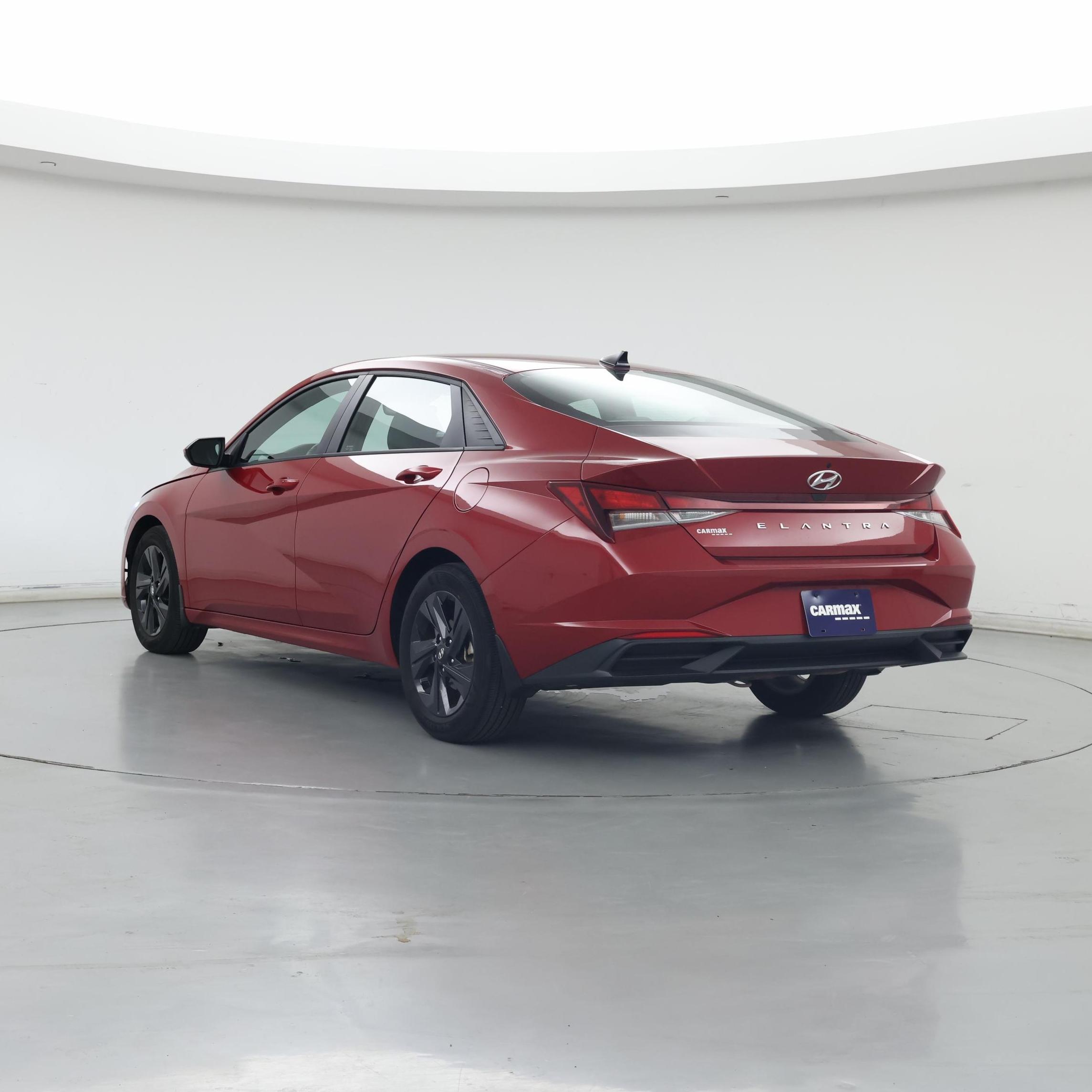 Thumbnail: 2023 Hyundai Elantra - 2
