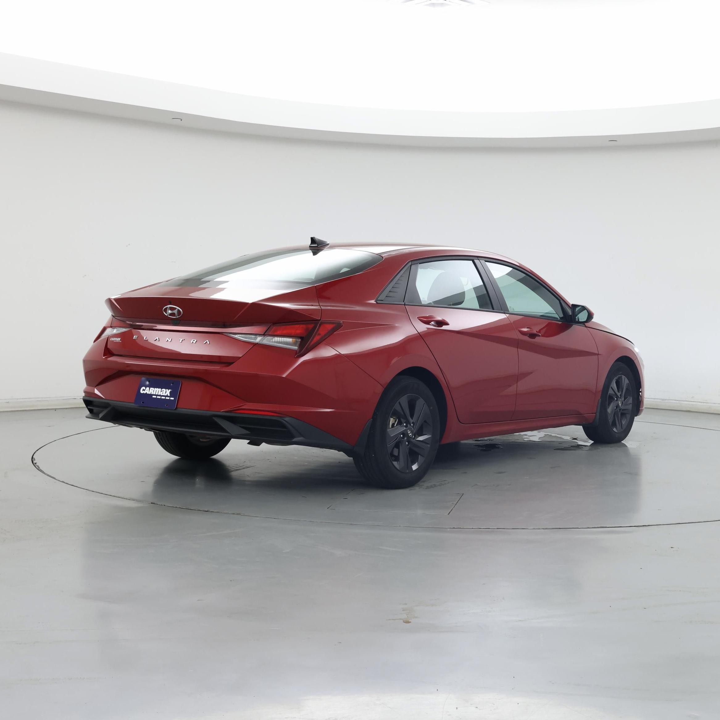 Thumbnail: 2023 Hyundai Elantra - 8