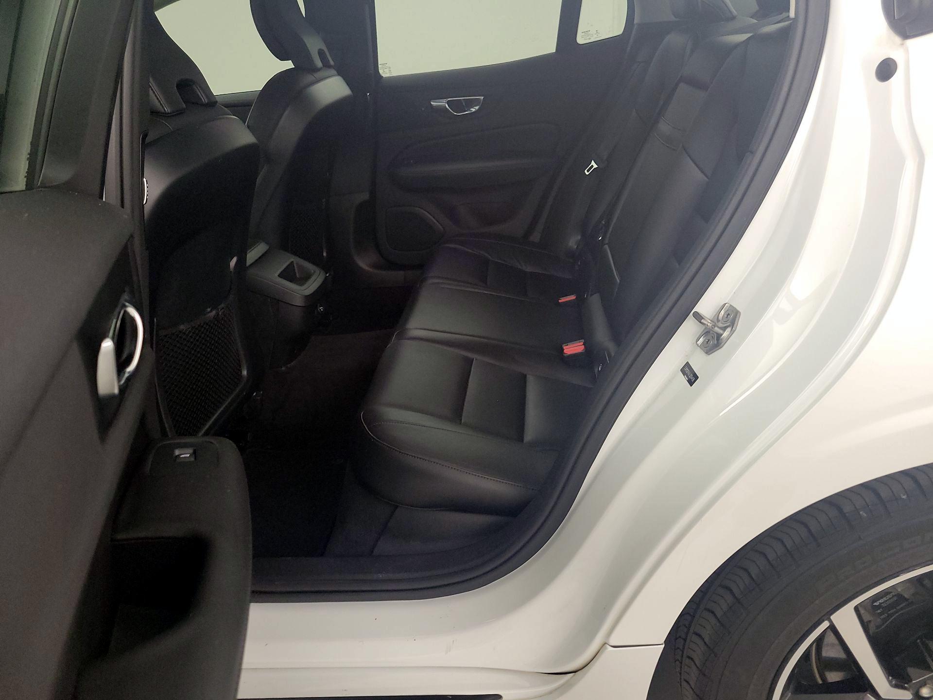 Thumbnail: 2020 Volvo S60 - 20