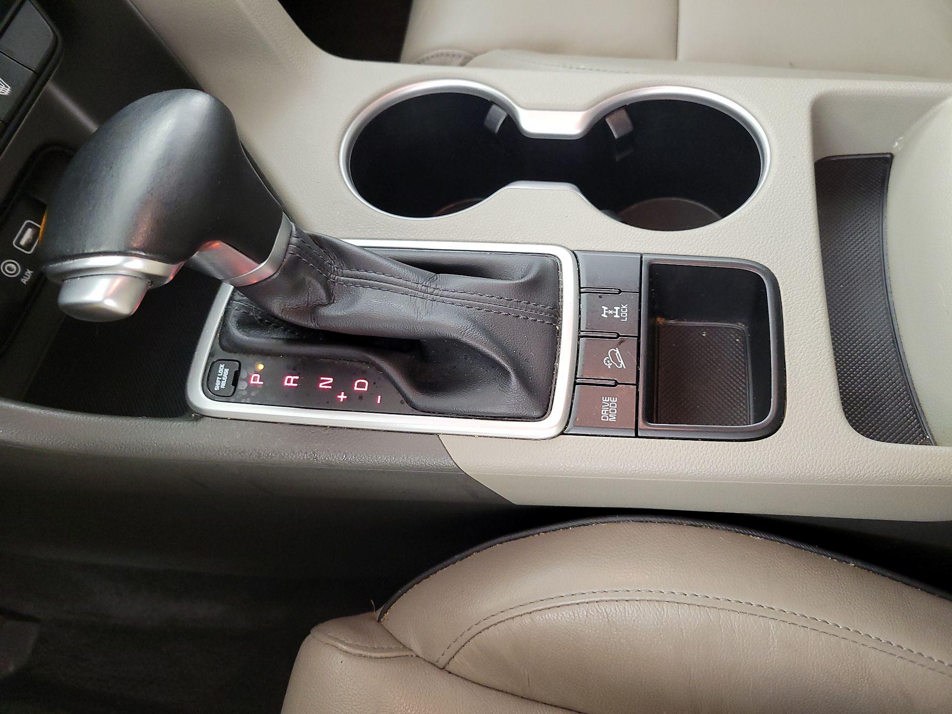 Thumbnail: 2017 Kia Sportage - 17