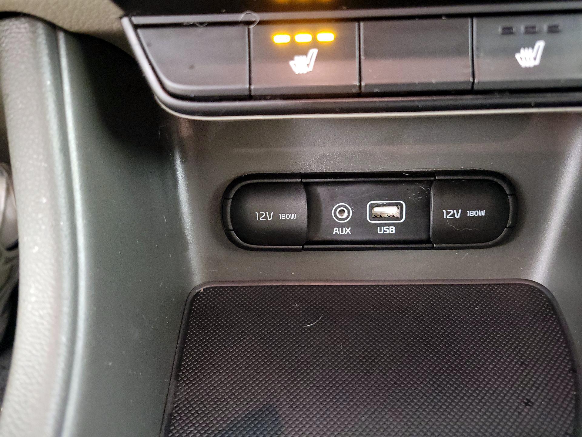 Thumbnail: 2017 Kia Sportage - 18