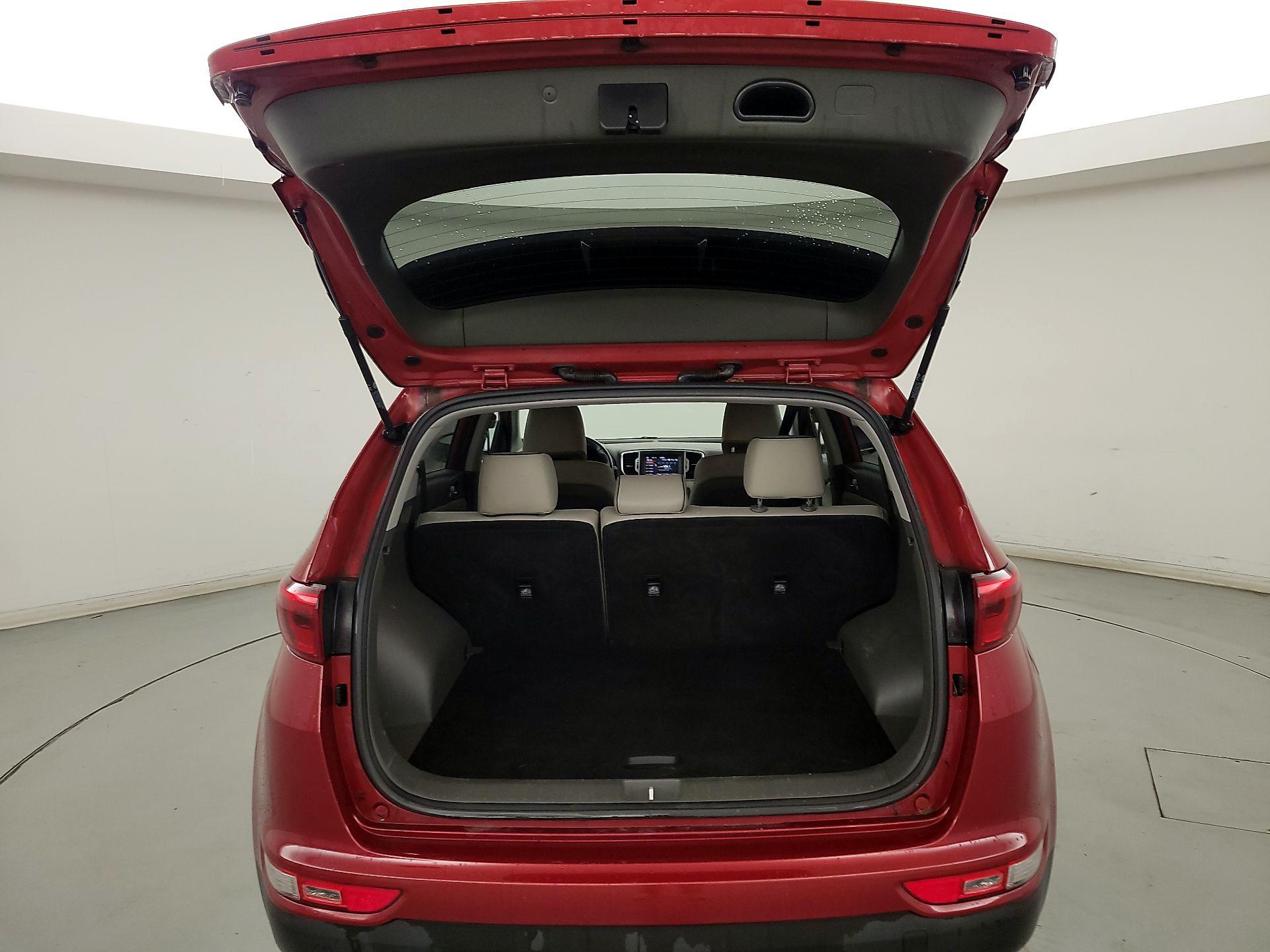 Thumbnail: 2017 Kia Sportage - 20