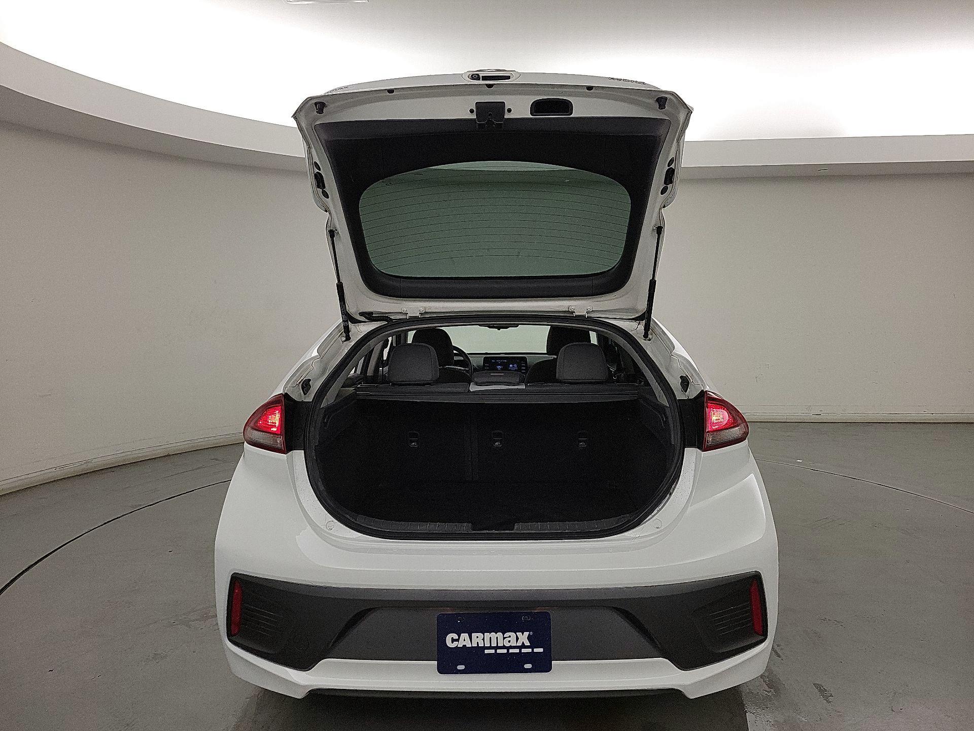 Thumbnail: 2021 Hyundai Ioniq - 20