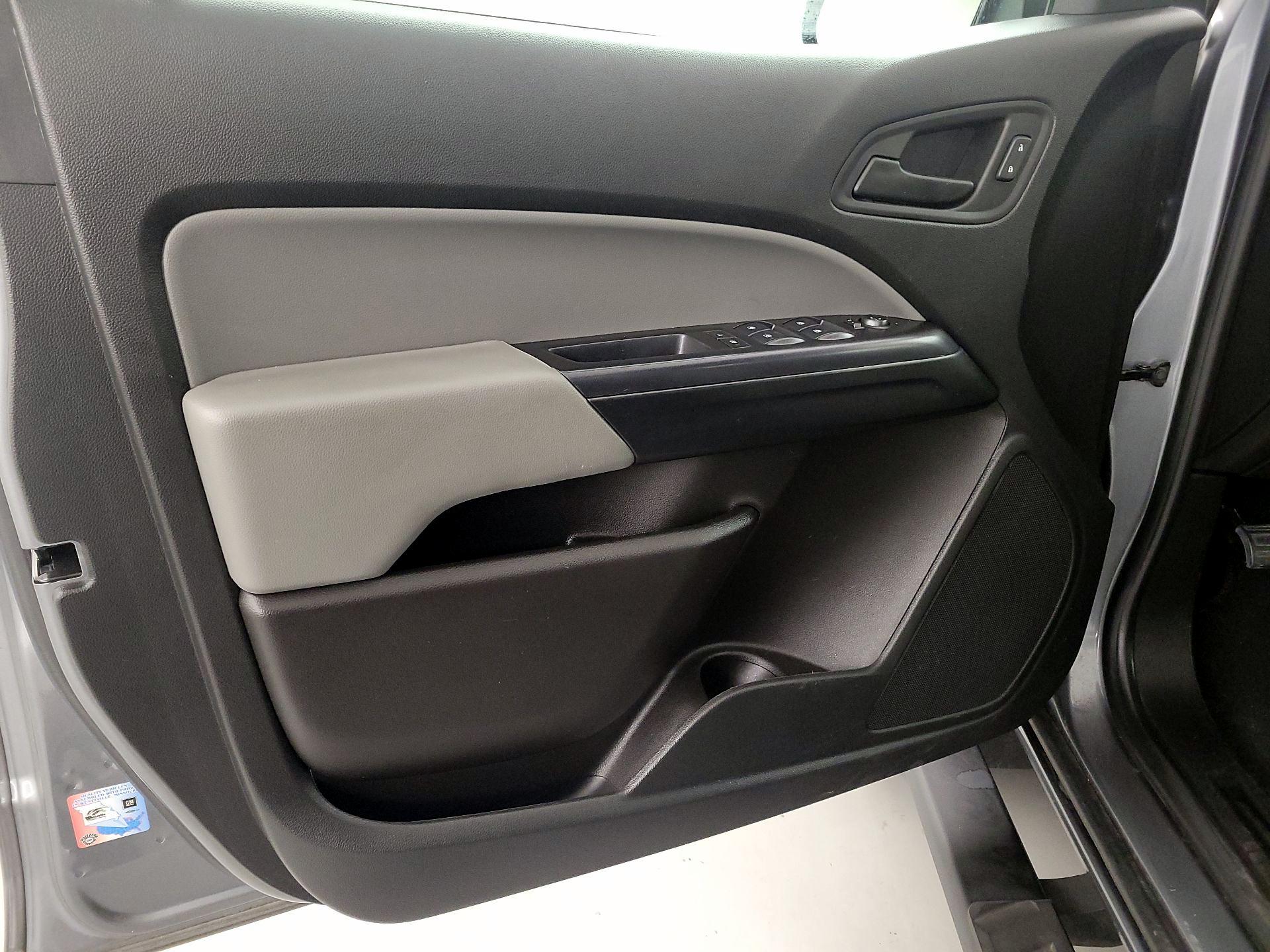 Thumbnail: 2019 Chevrolet Colorado - 12