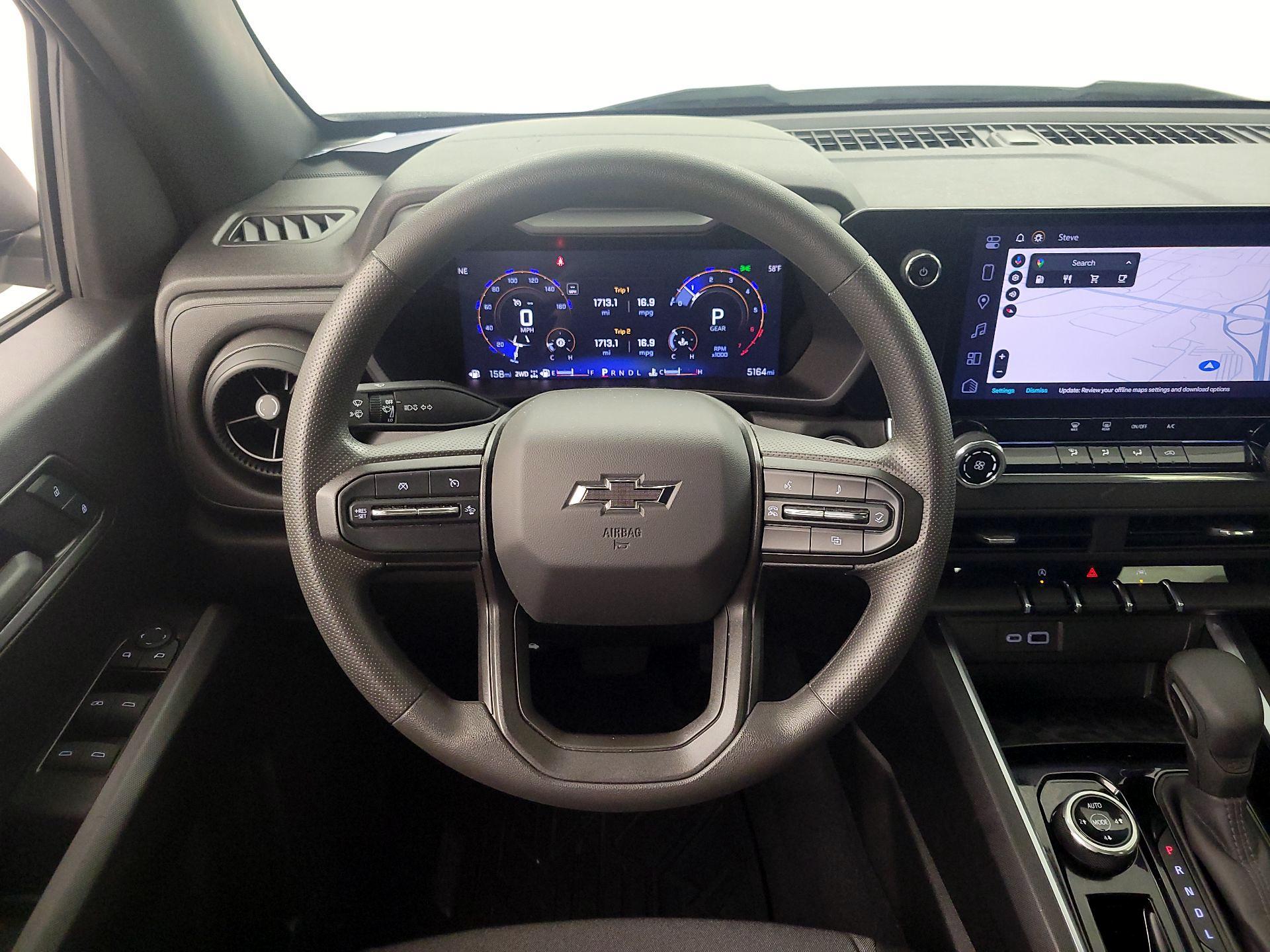 Thumbnail: 2024 Chevrolet Colorado - 10