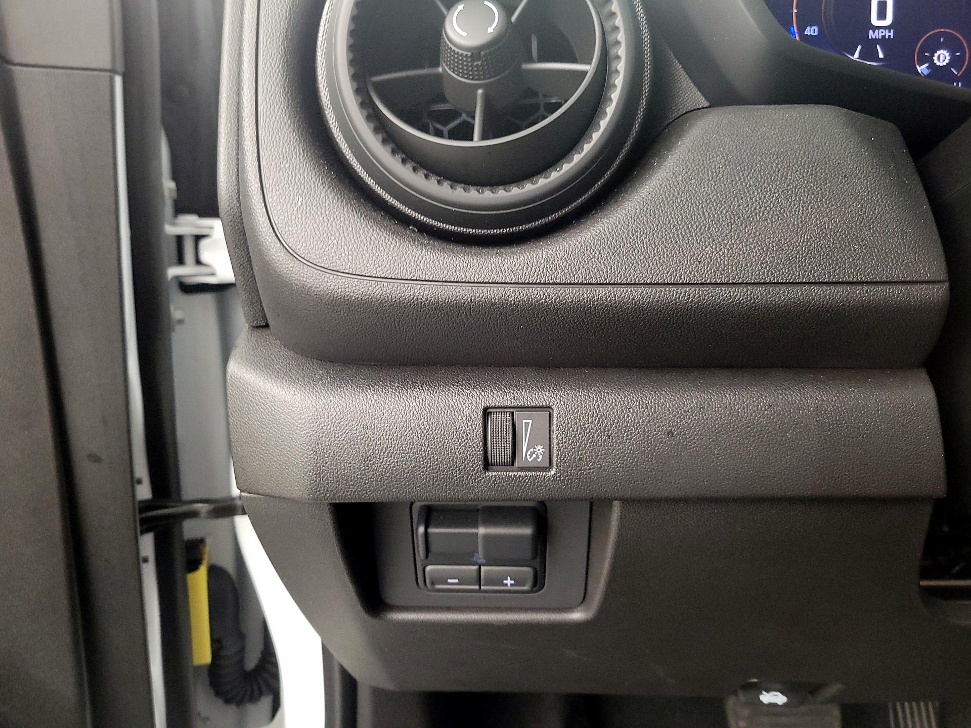 Thumbnail: 2024 Chevrolet Colorado - 13