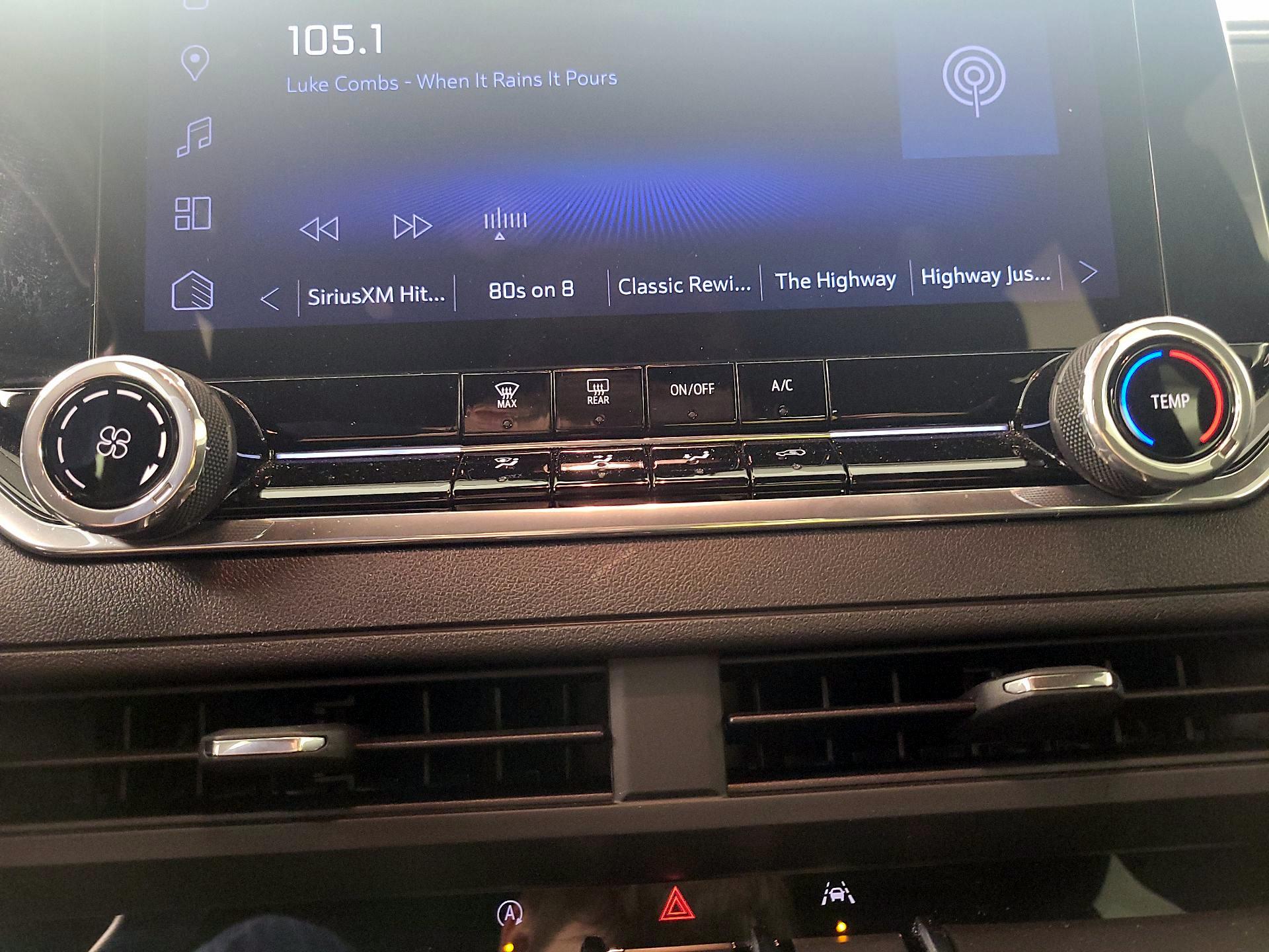 Thumbnail: 2024 Chevrolet Colorado - 17