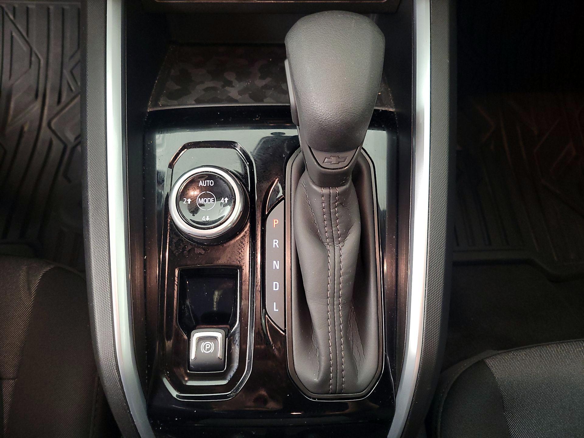 Thumbnail: 2024 Chevrolet Colorado - 18