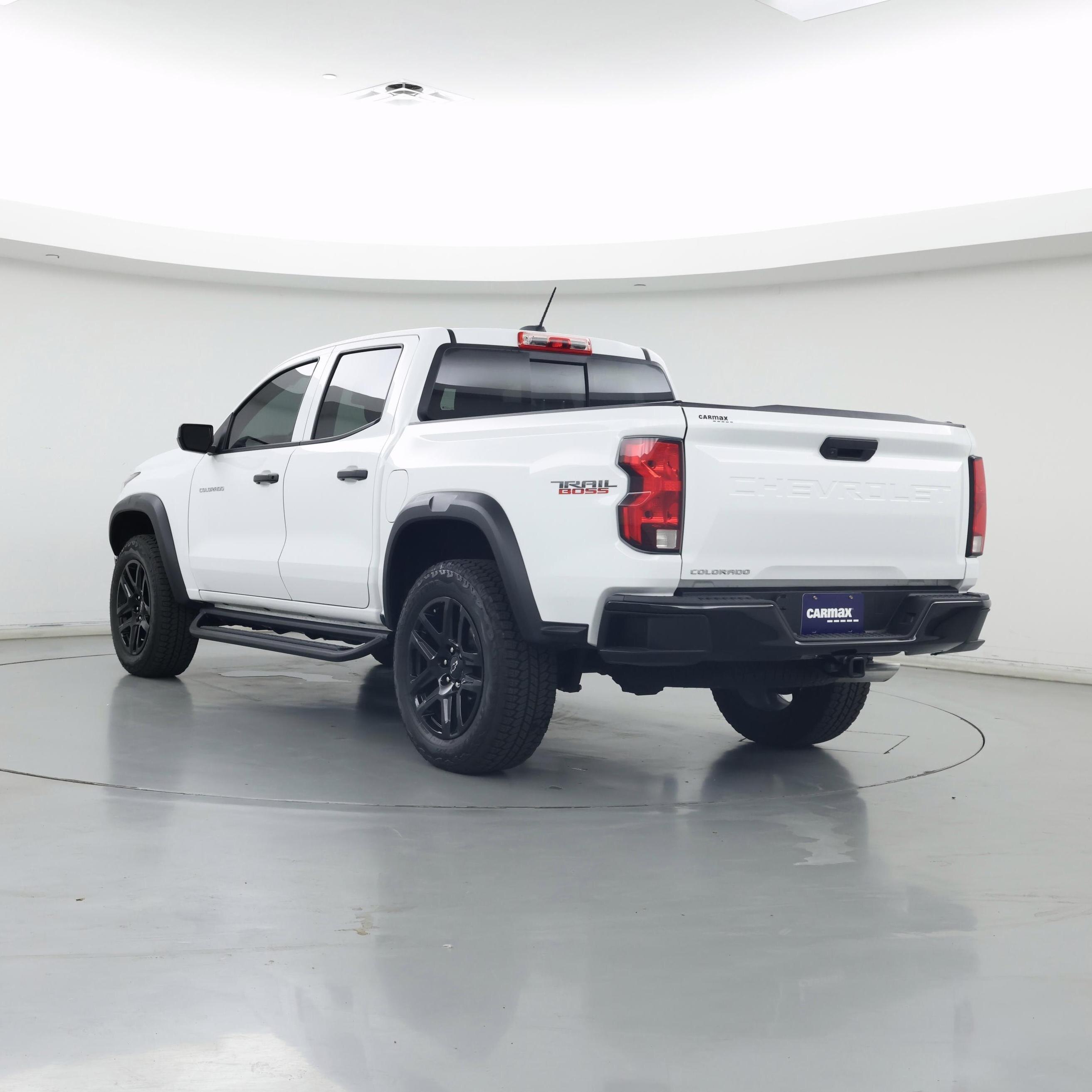 Thumbnail: 2024 Chevrolet Colorado - 2