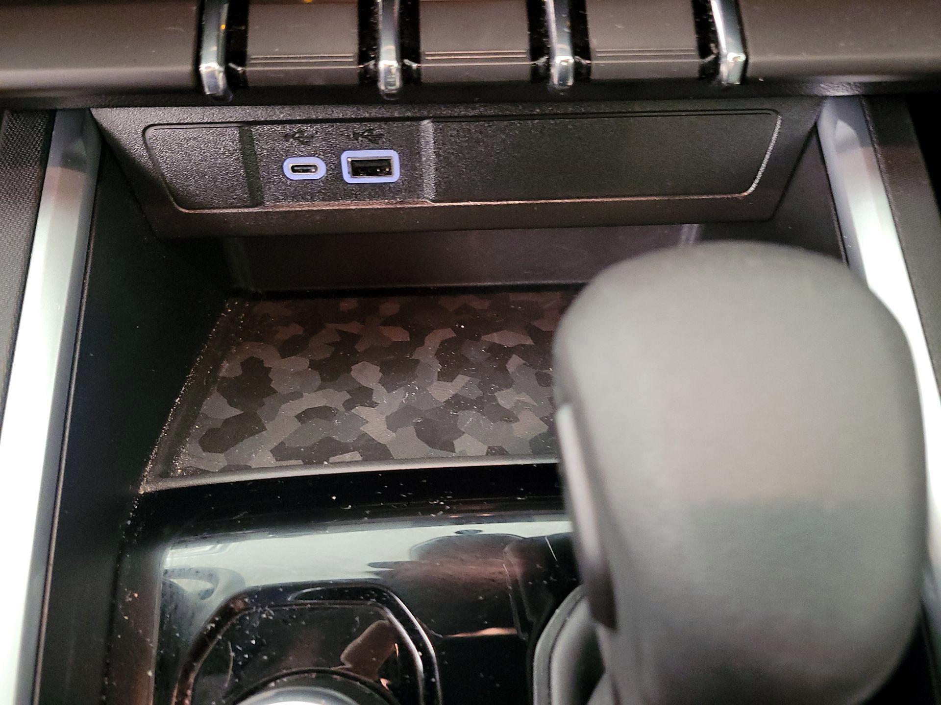 Thumbnail: 2024 Chevrolet Colorado - 19