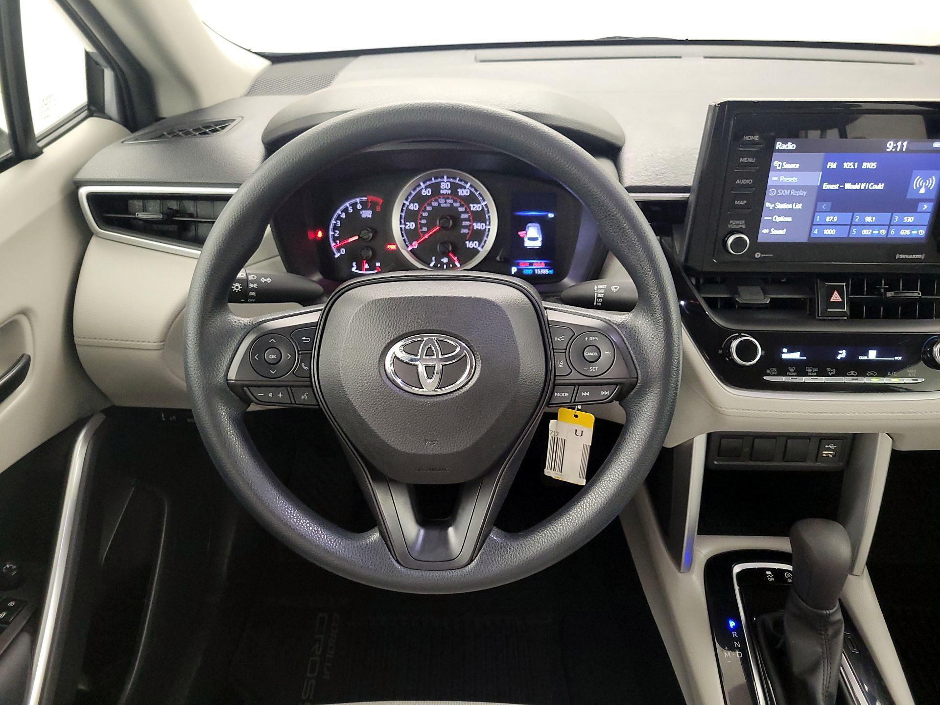 Thumbnail: 2022 Toyota Corolla Cross - 10