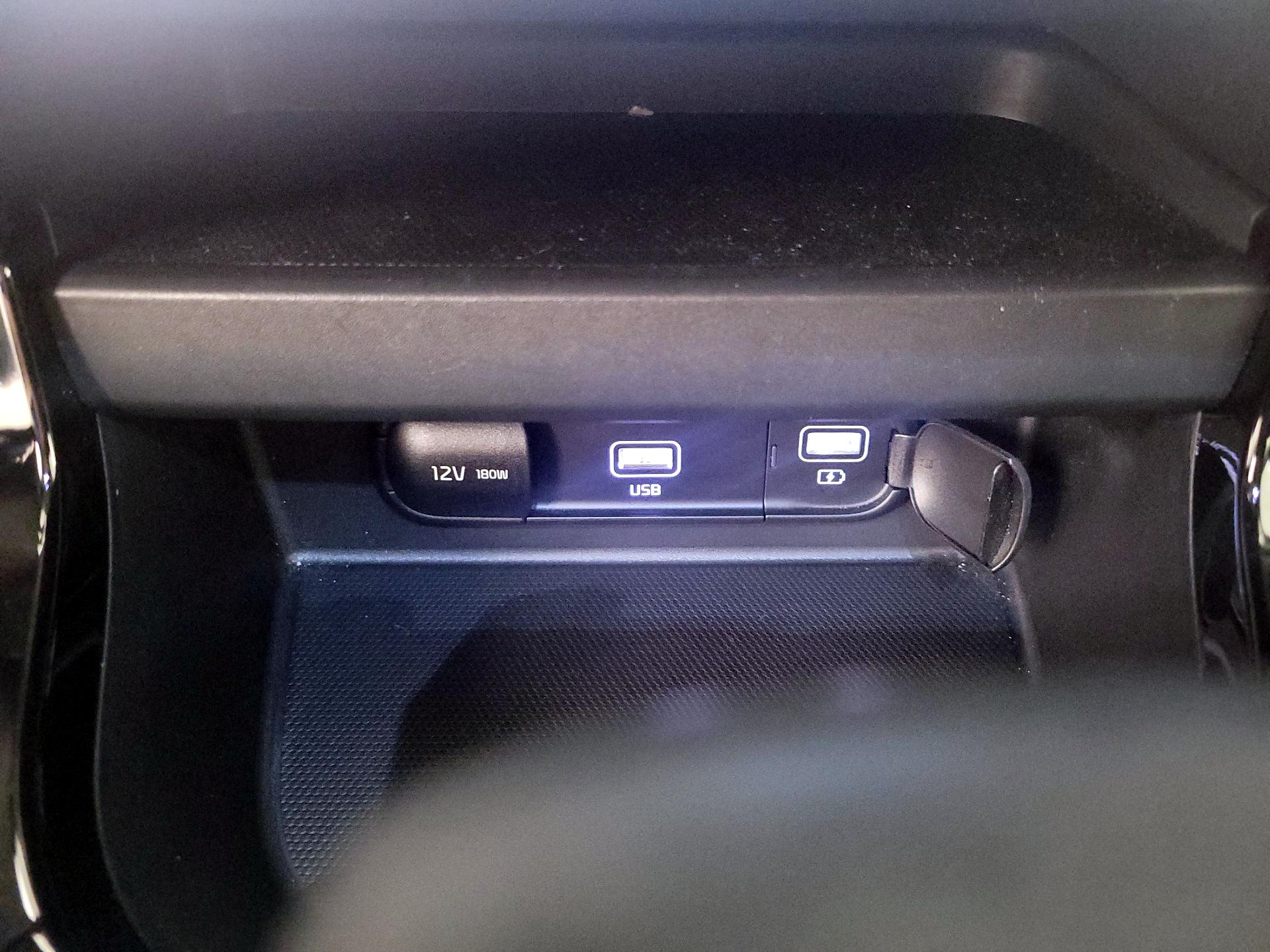 Thumbnail: 2023 Kia Seltos - 18