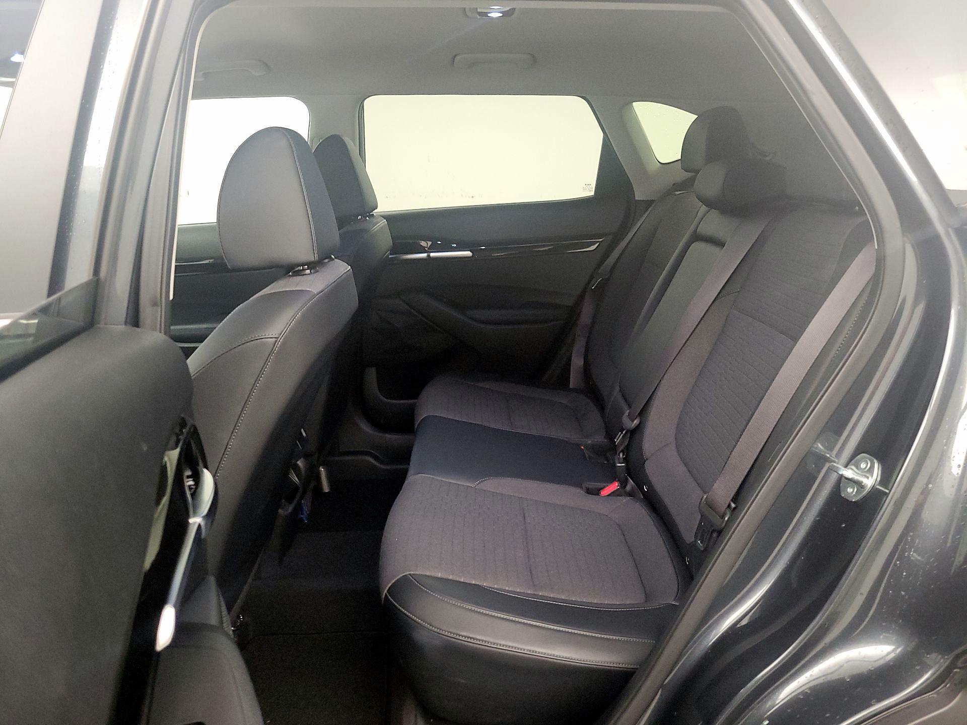 Thumbnail: 2023 Kia Seltos - 19