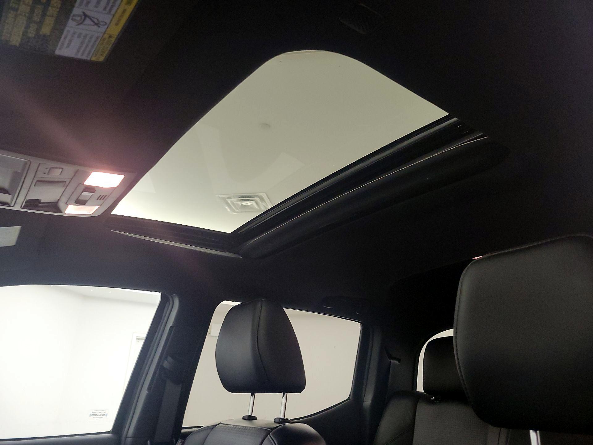 Thumbnail: 2023 Toyota Tacoma - 20