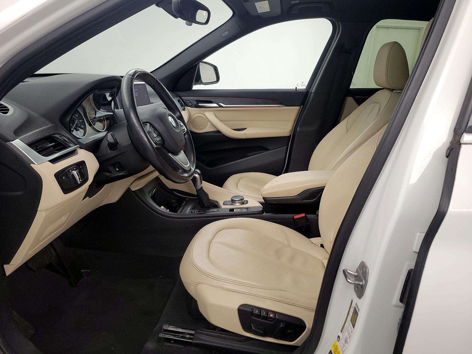 Thumbnail: 2017 BMW X1 - 11