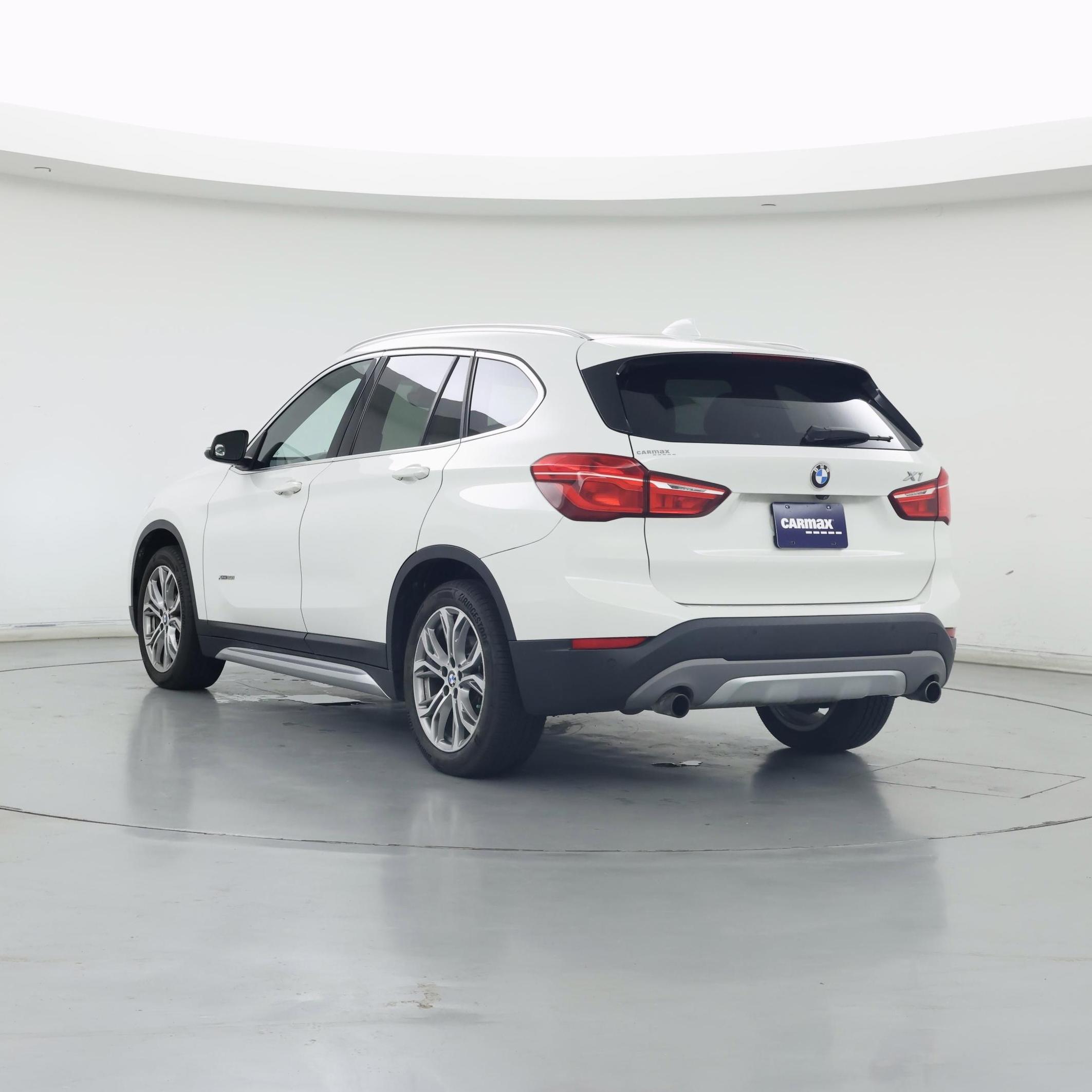 Thumbnail: 2017 BMW X1 - 2