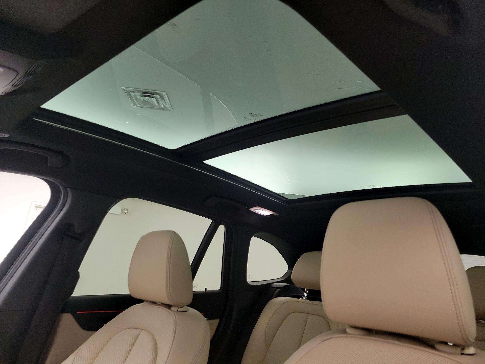 Thumbnail: 2017 BMW X1 - 20