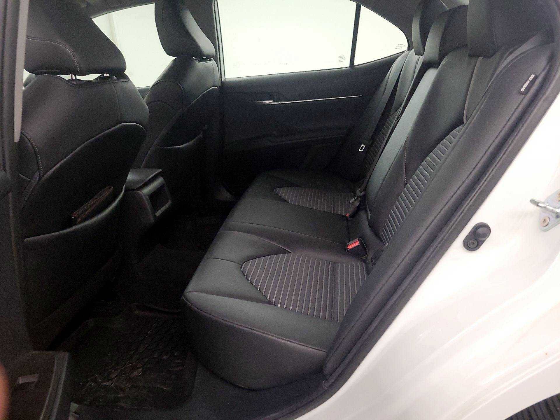 Thumbnail: 2021 Toyota Camry - 20