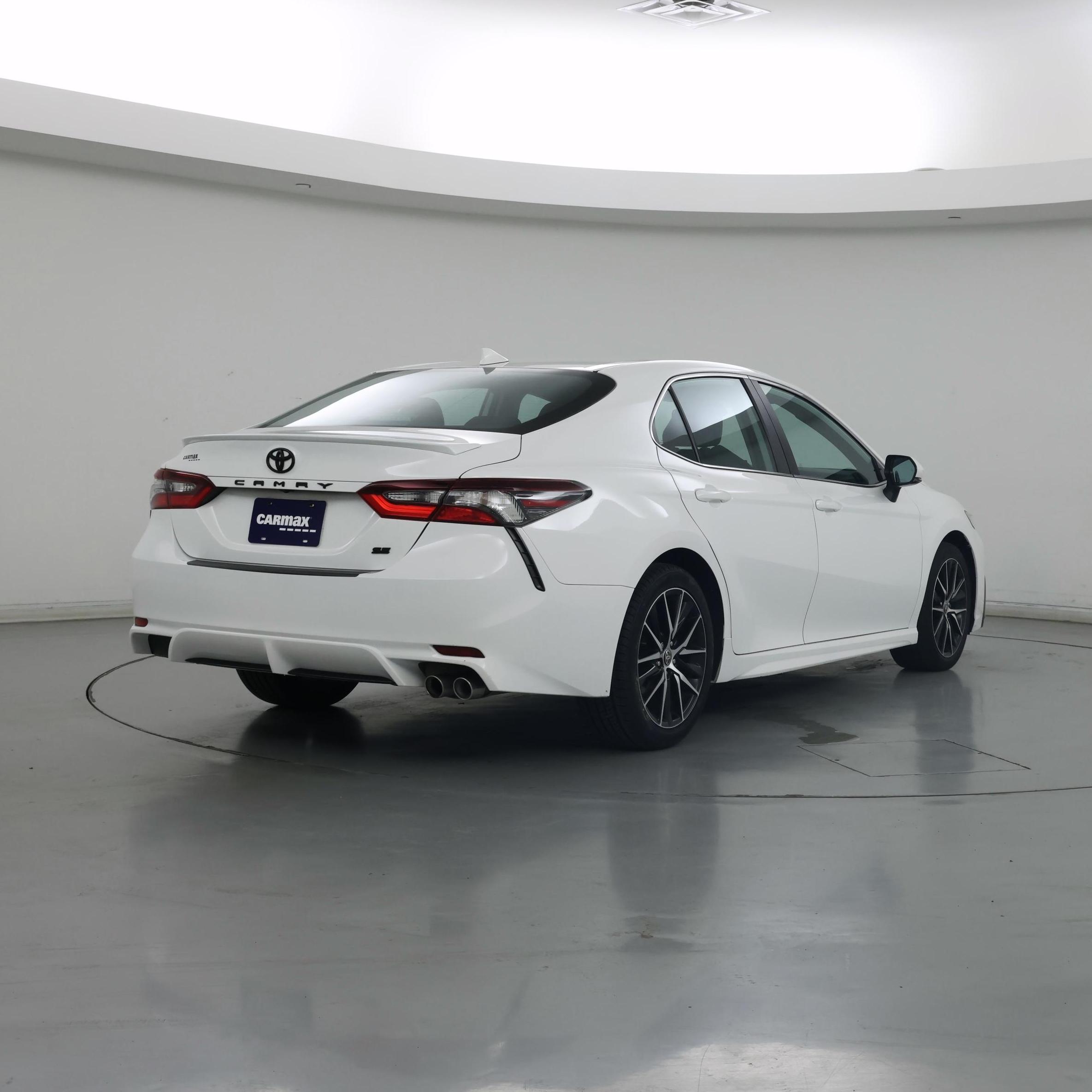 Thumbnail: 2021 Toyota Camry - 8