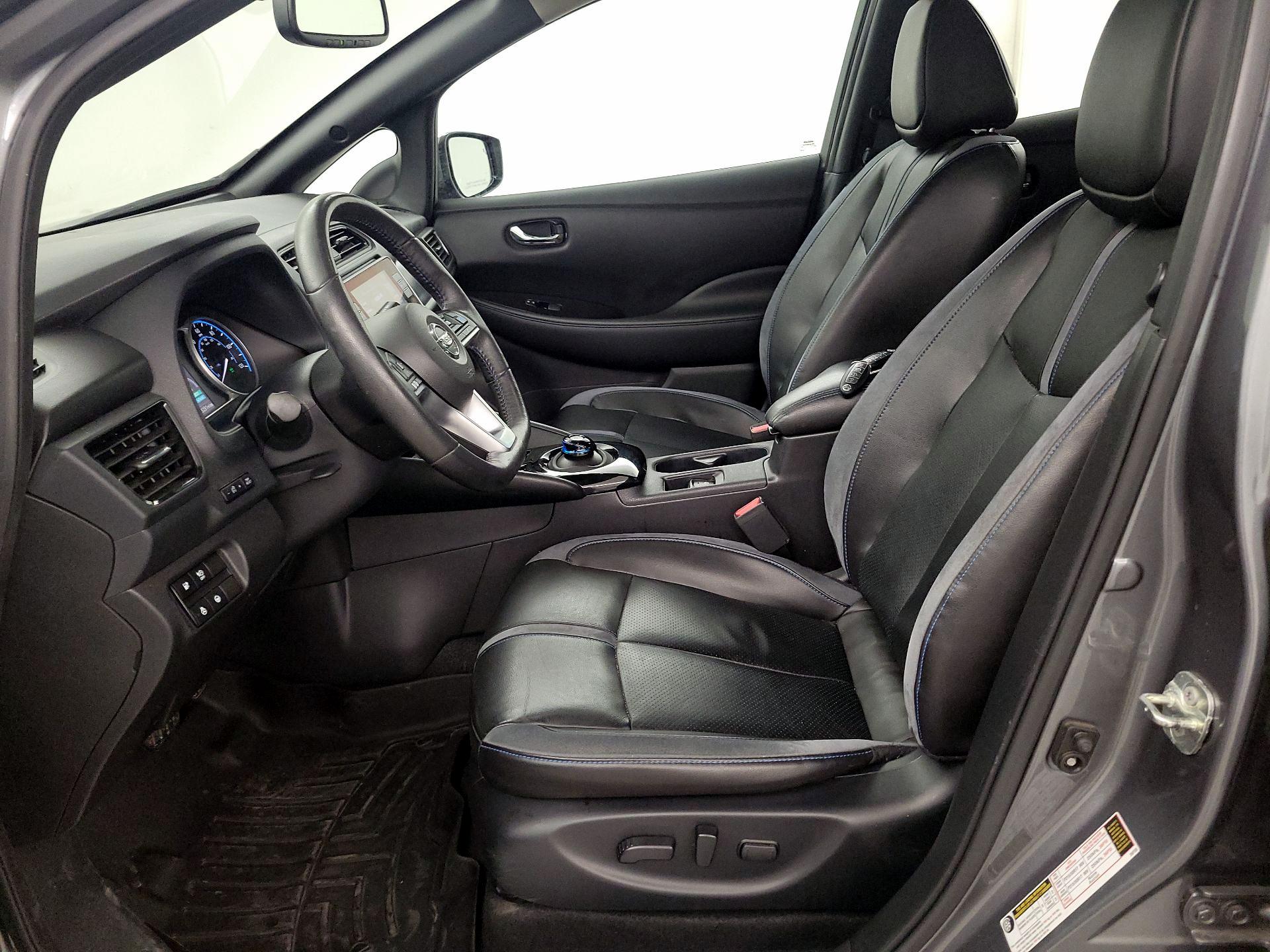 Thumbnail: 2020 Nissan Leaf - 11