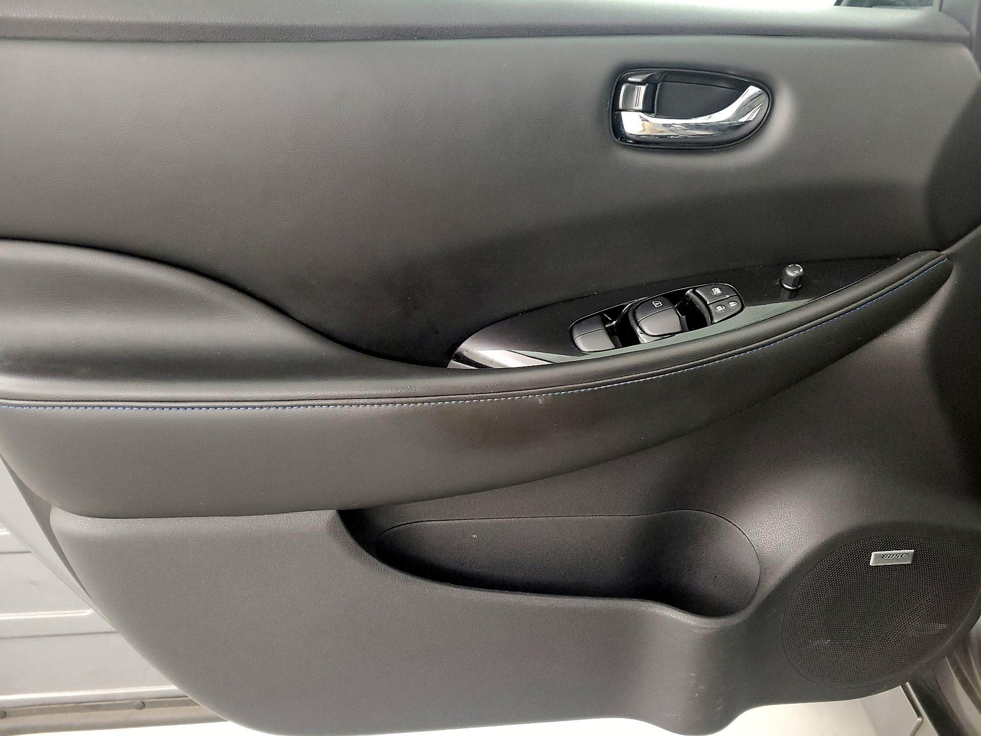 Thumbnail: 2020 Nissan Leaf - 12