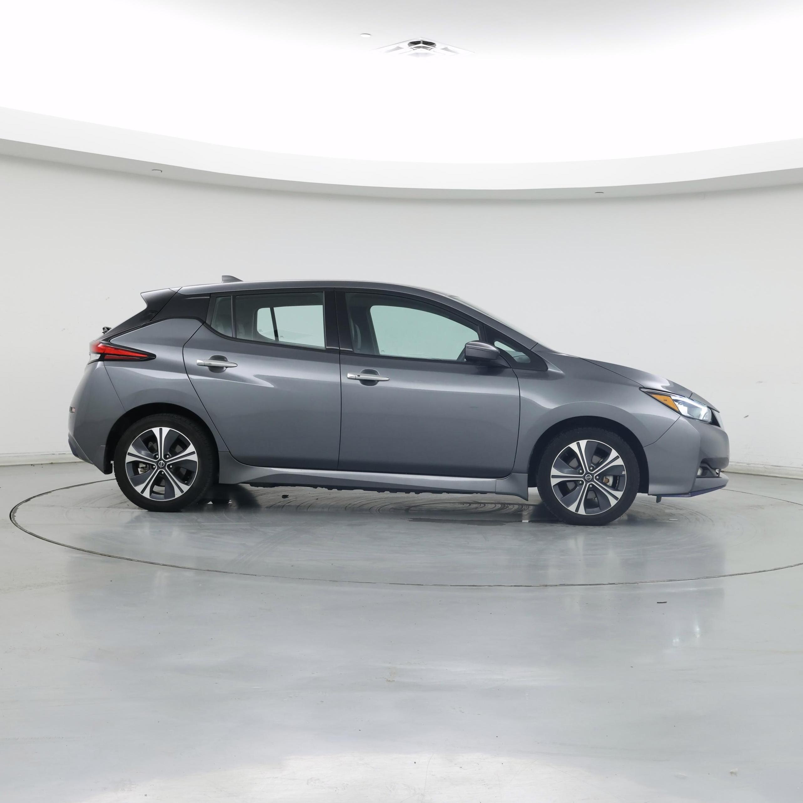 Thumbnail: 2020 Nissan Leaf - 7