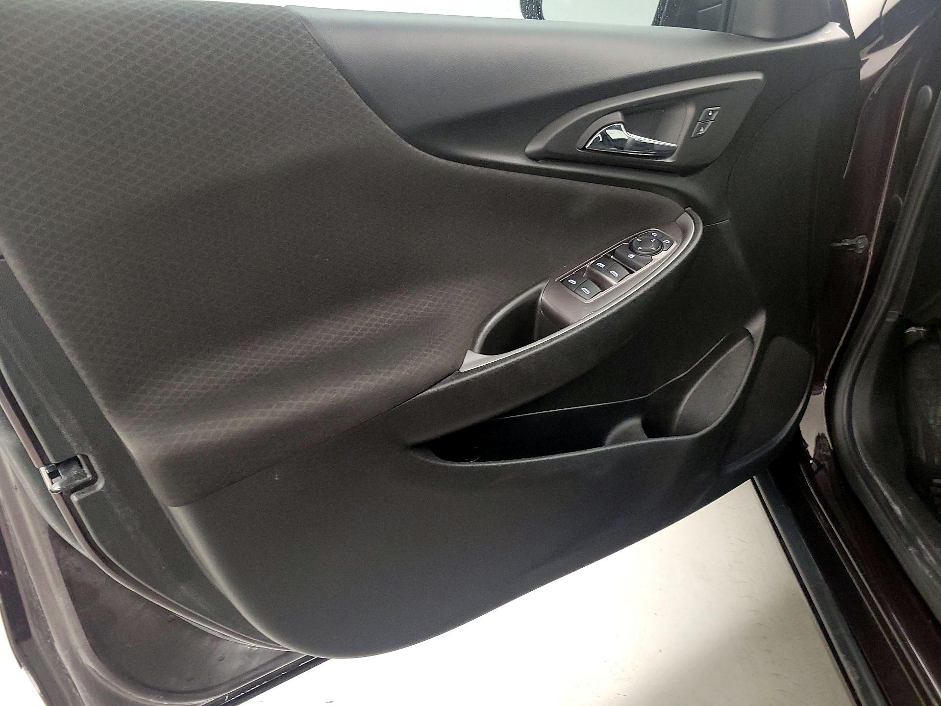 Thumbnail: 2020 Chevrolet Malibu - 12