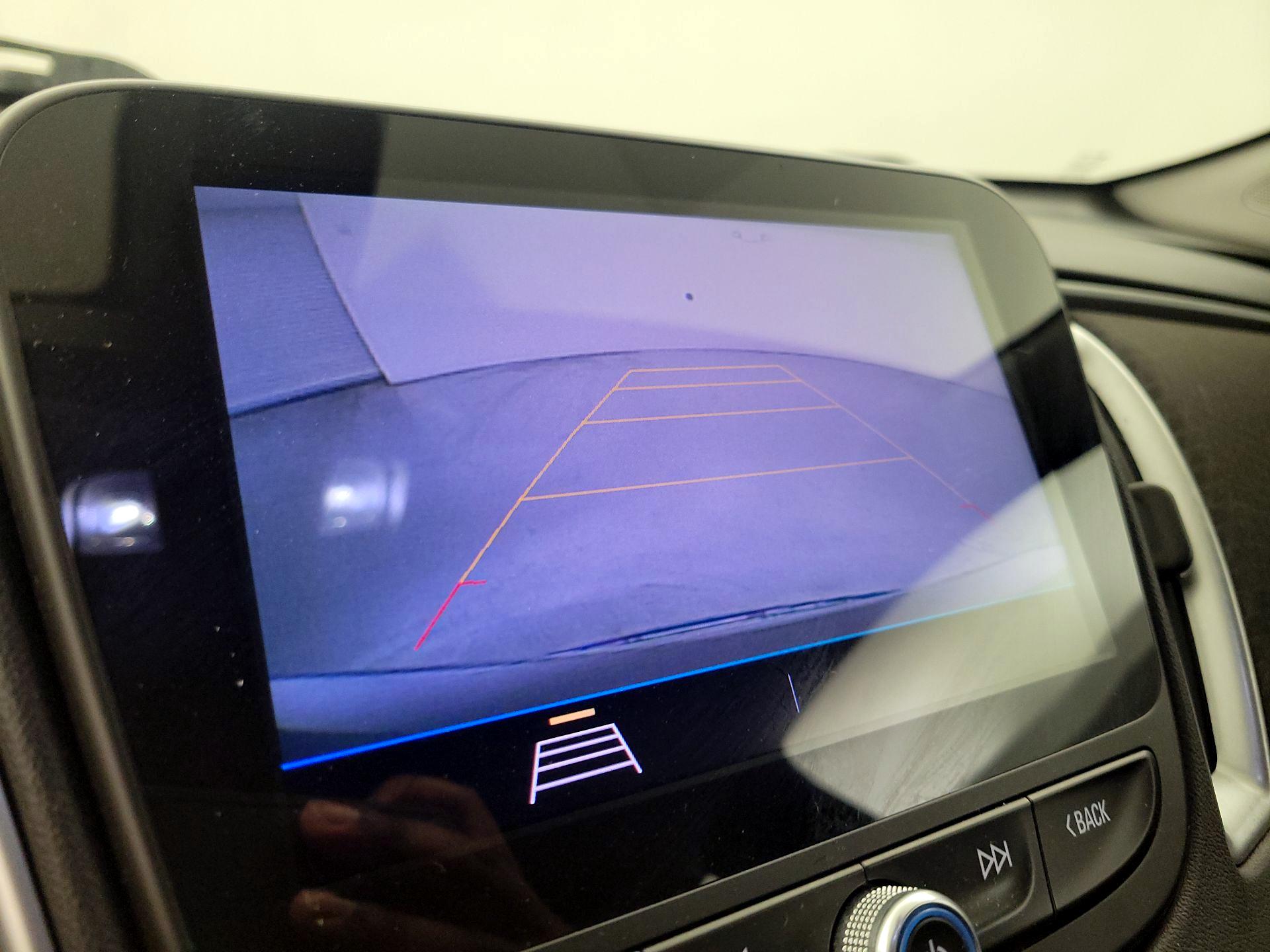 Thumbnail: 2020 Chevrolet Malibu - 14