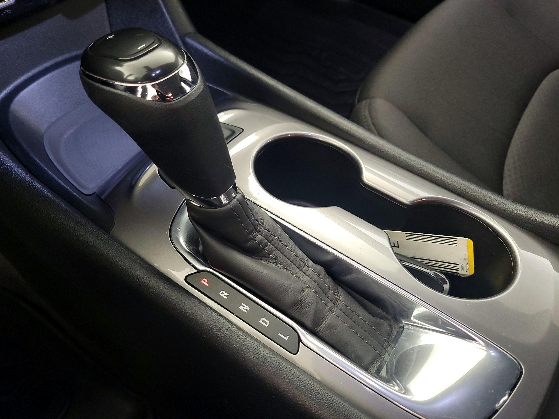 Thumbnail: 2020 Chevrolet Malibu - 17